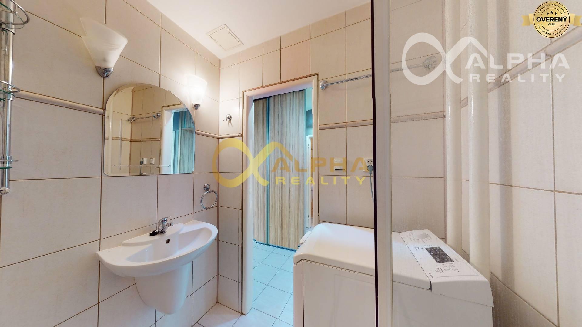 EXKLUZÍVNE 2 izbový byt s loggiou, sídlisko Tarča, Spišská Nová Ves