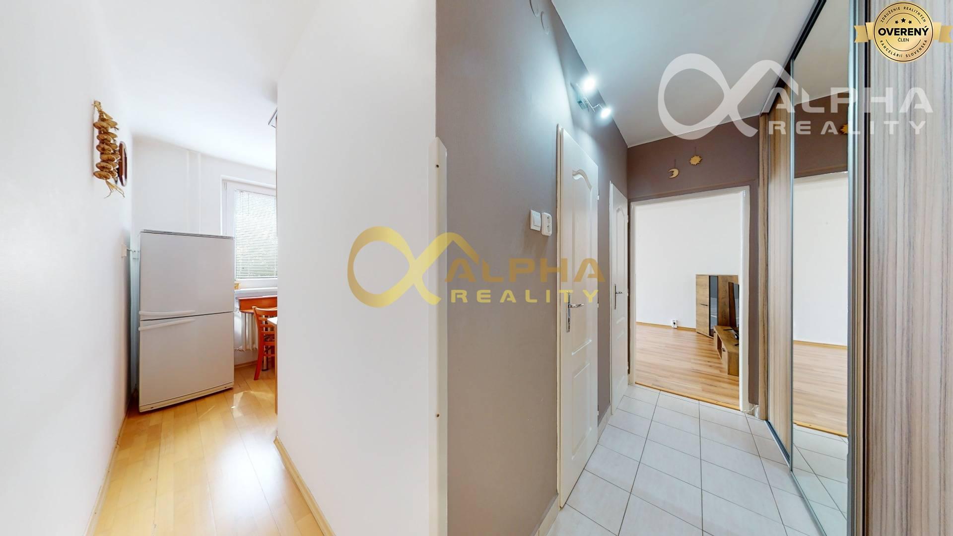 EXKLUZÍVNE 2 izbový byt s loggiou, sídlisko Tarča, Spišská Nová Ves