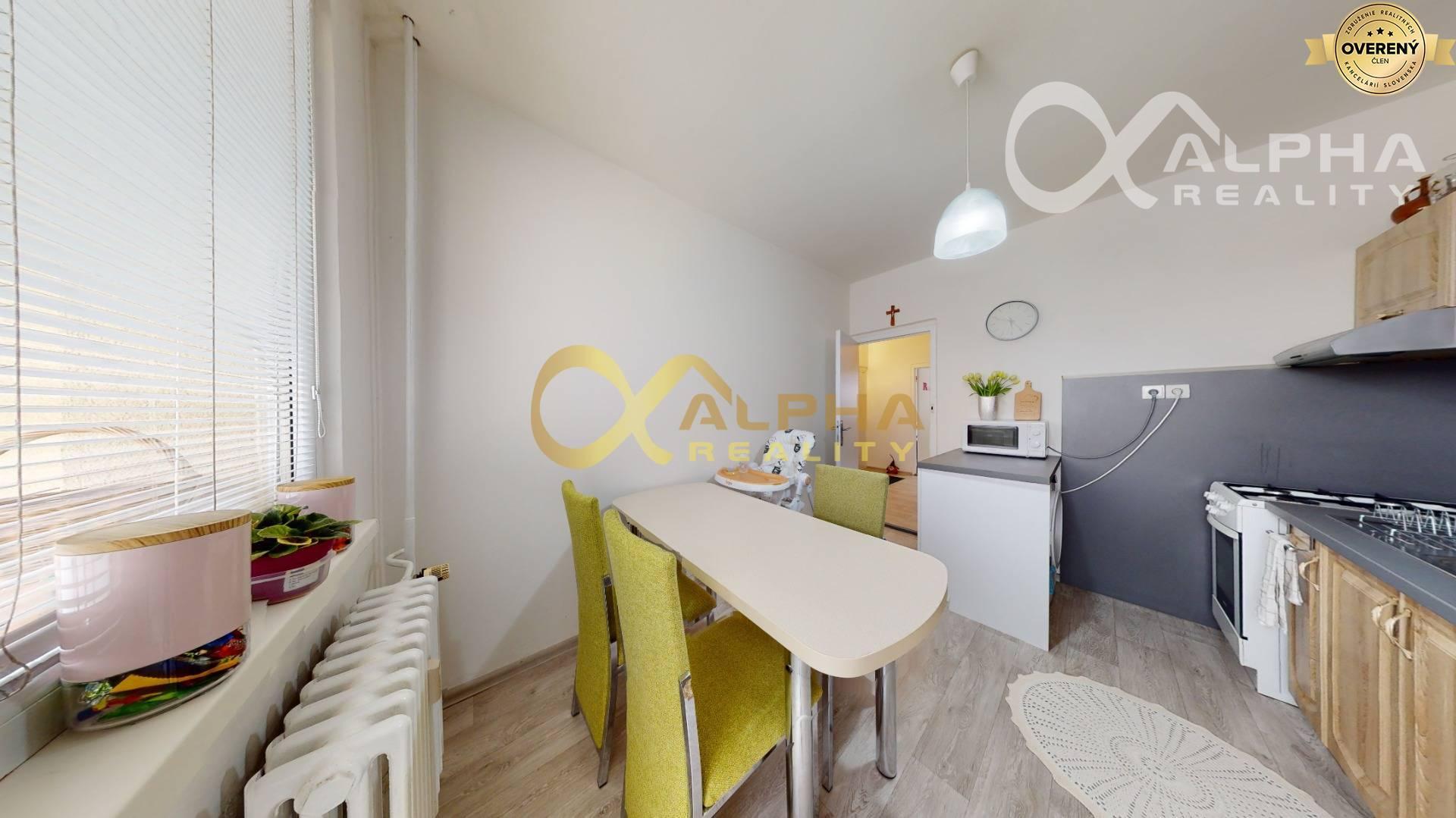 2 izbový byt s loggiou, sídlisko Západ, Levoča