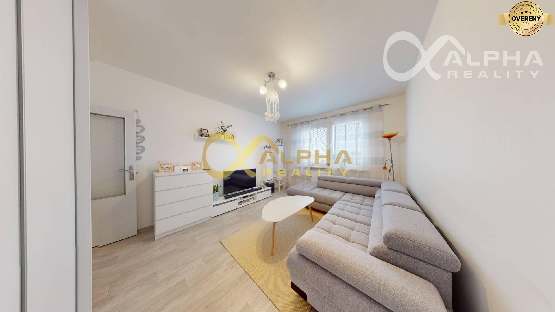 2 izbový byt s loggiou, sídlisko Západ, Levoča