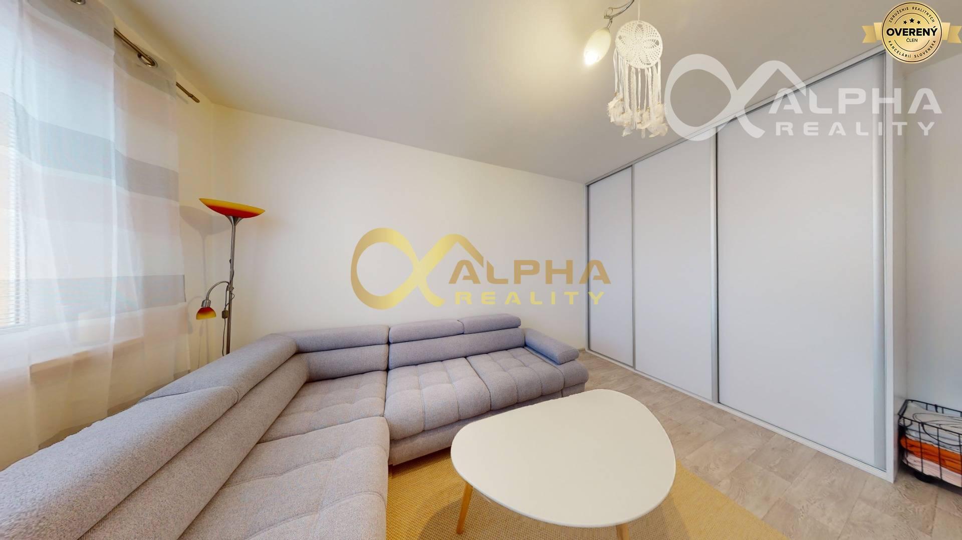 2 izbový byt s loggiou, sídlisko Západ, Levoča