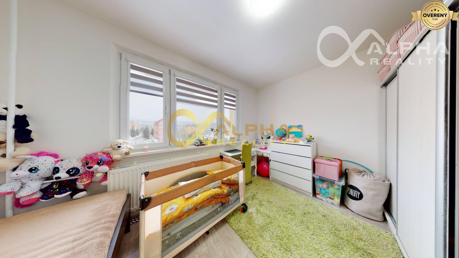 2 izbový byt s loggiou, sídlisko Západ, Levoča