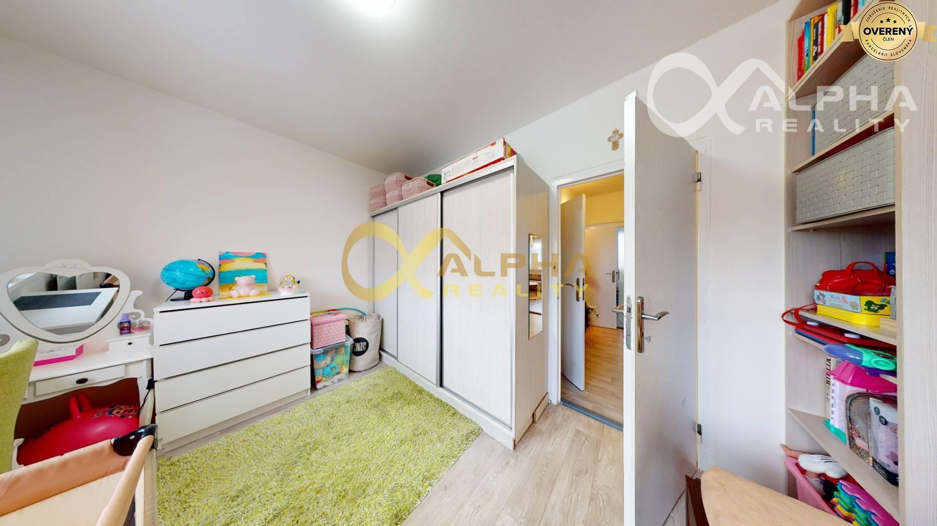 2 izbový byt s loggiou, sídlisko Západ, Levoča