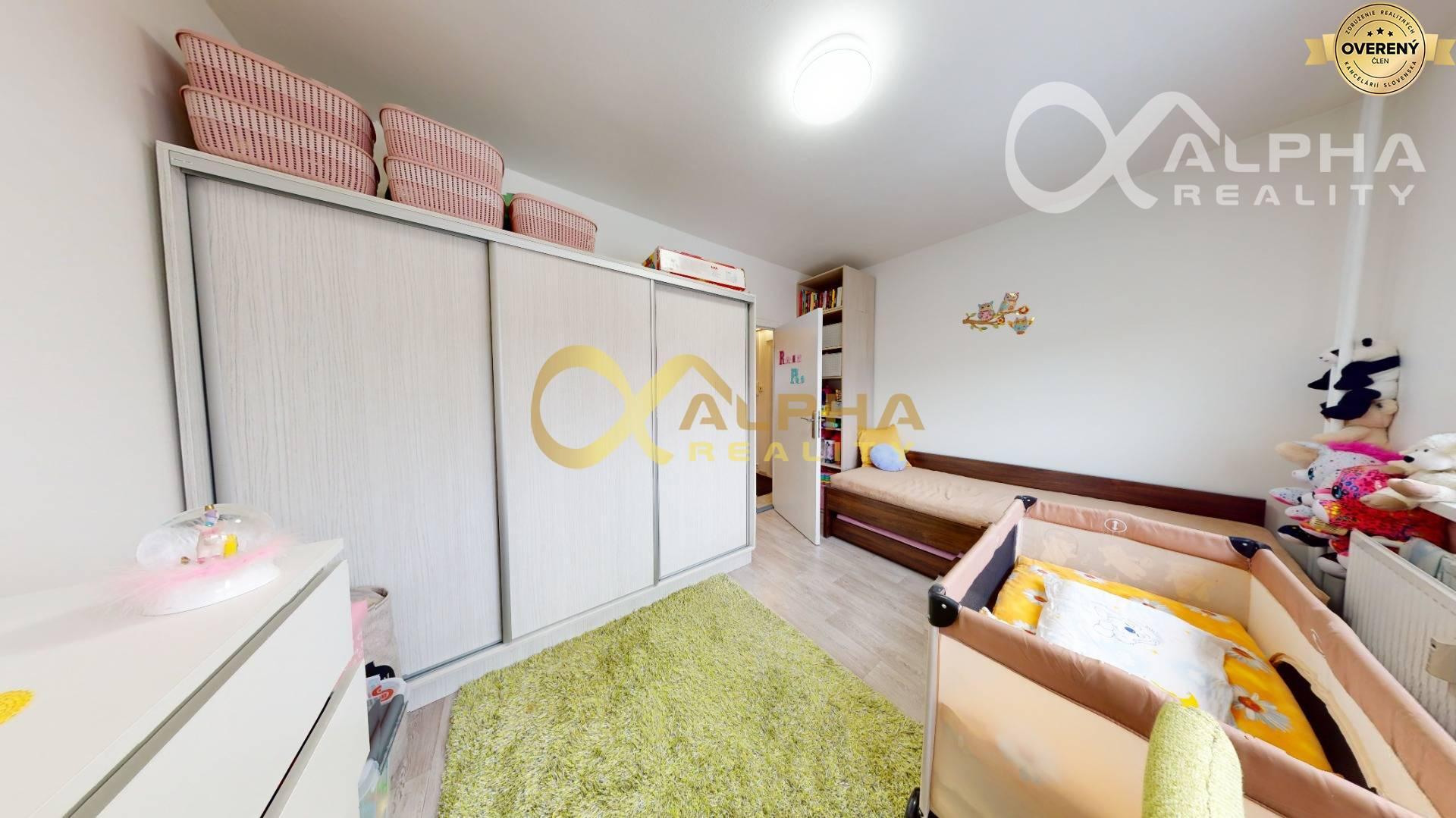 2 izbový byt s loggiou, sídlisko Západ, Levoča