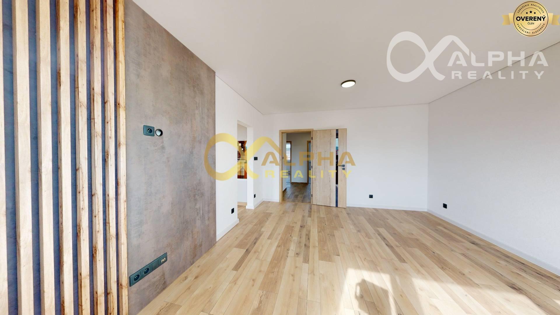 EXKLUZÍVNE 3i byt po kompletnej rekonštrukcii, sídl. Západ, Sp.N.Ves