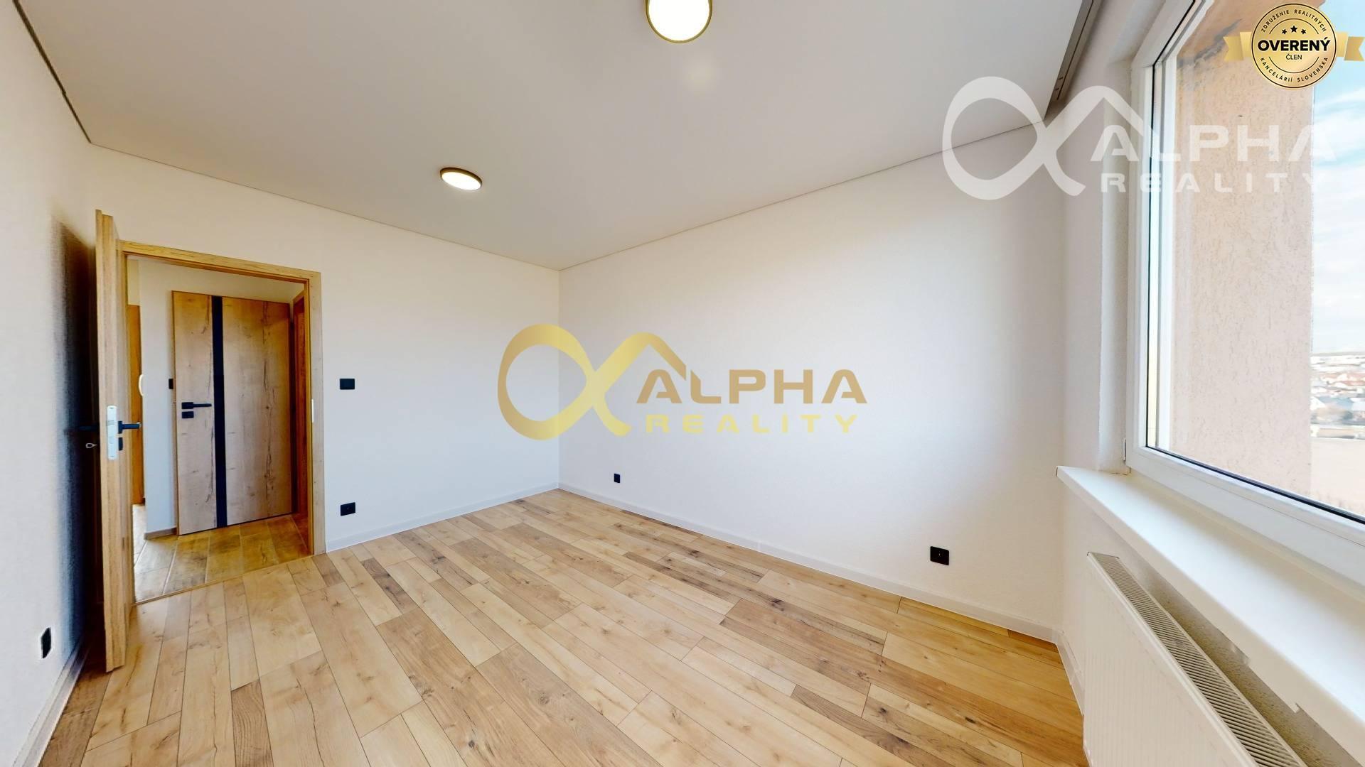 EXKLUZÍVNE 3i byt po kompletnej rekonštrukcii, sídl. Západ, Sp.N.Ves