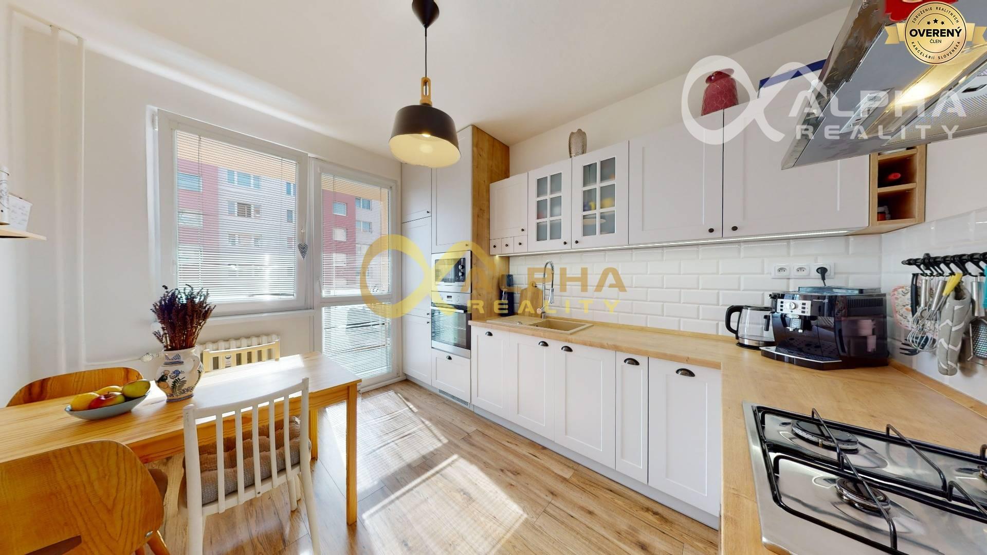 EXKLUZÍVNE 2 izbový byt s loggiou, sídl. Západ, Spišská Nová Ves