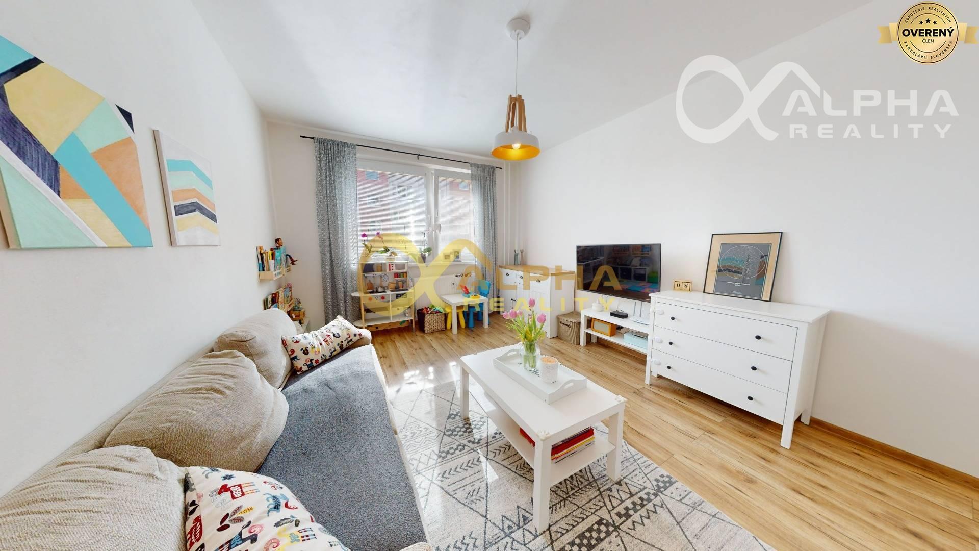 EXKLUZÍVNE 2 izbový byt s loggiou, sídl. Západ, Spišská Nová Ves