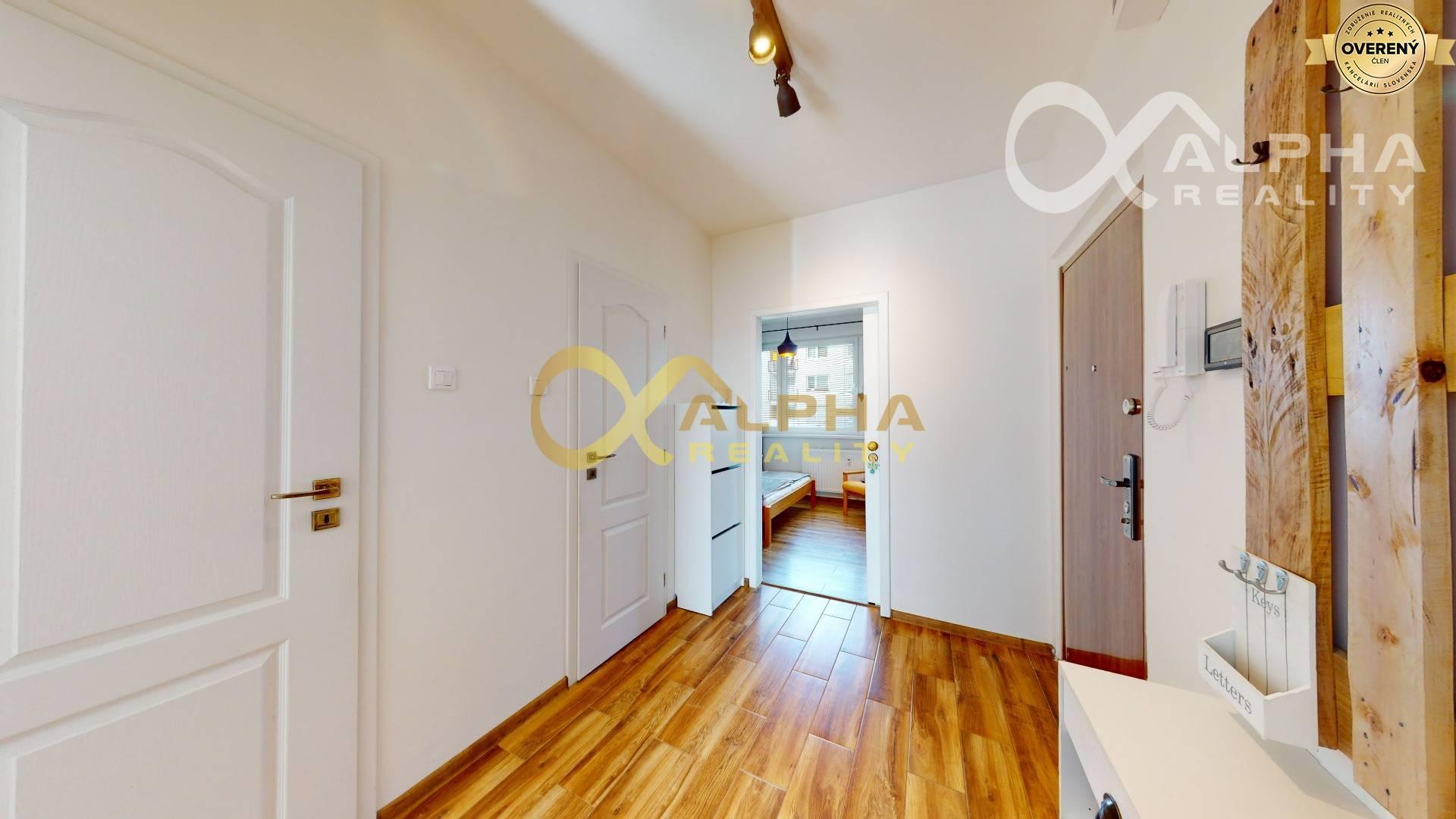 EXKLUZÍVNE 2 izbový byt s loggiou, sídl. Západ, Spišská Nová Ves