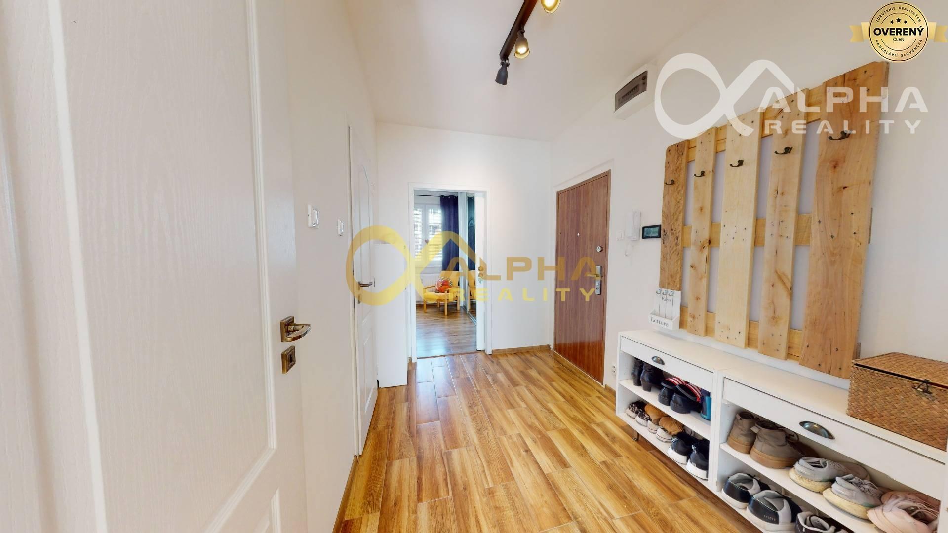 EXKLUZÍVNE 2 izbový byt s loggiou, sídl. Západ, Spišská Nová Ves