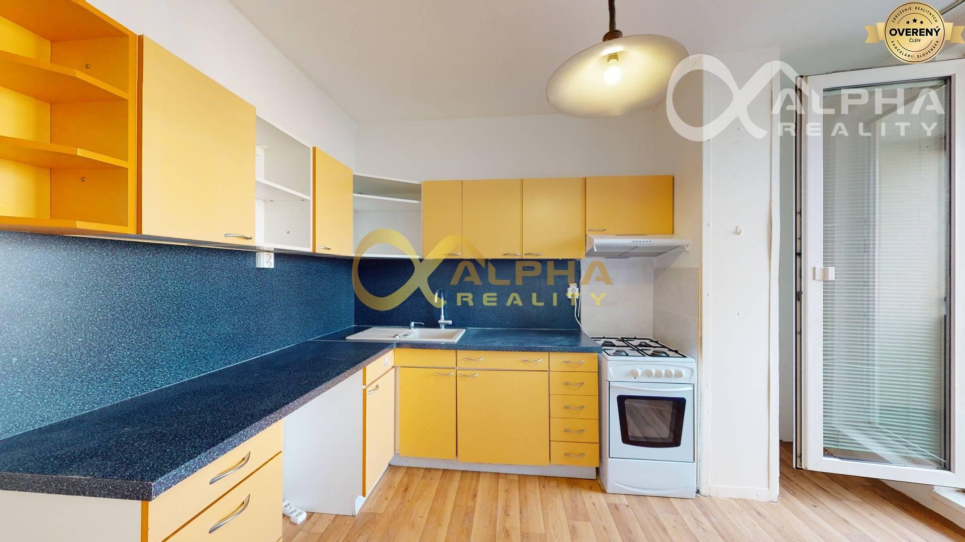 Exkluzívne: Prenájom 4 izbový byt s loggiou, sídl. Mier, Sp. Nová Ves