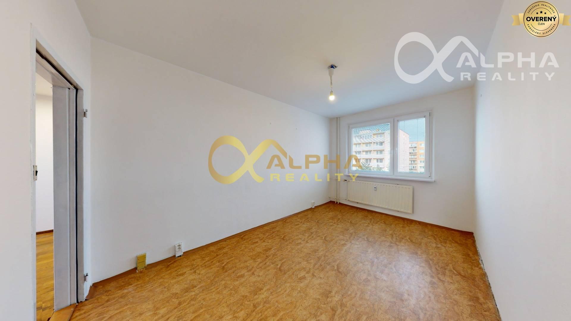 Exkluzívne: Prenájom 4 izbový byt s loggiou, sídl. Mier, Sp. Nová Ves