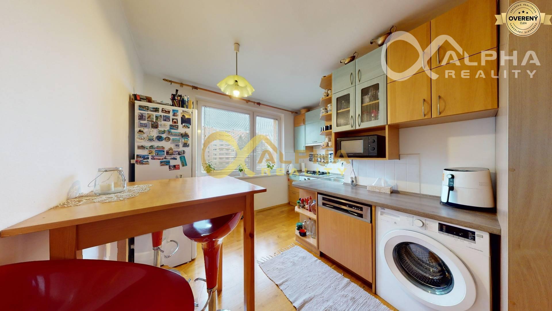 3 izbový byt s loggiou, sídlisko Tarča, Spišská Nová Ves