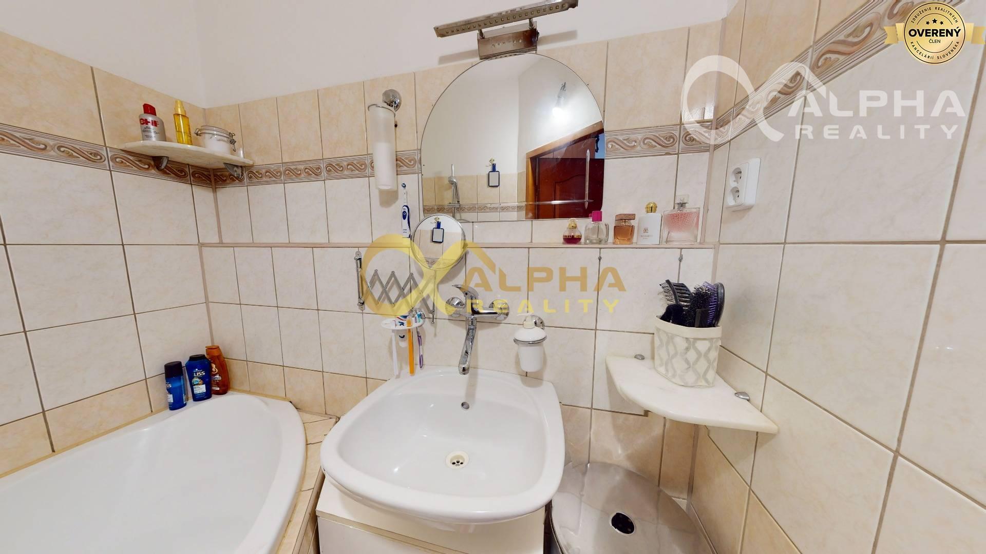 3 izbový byt s loggiou, sídlisko Tarča, Spišská Nová Ves