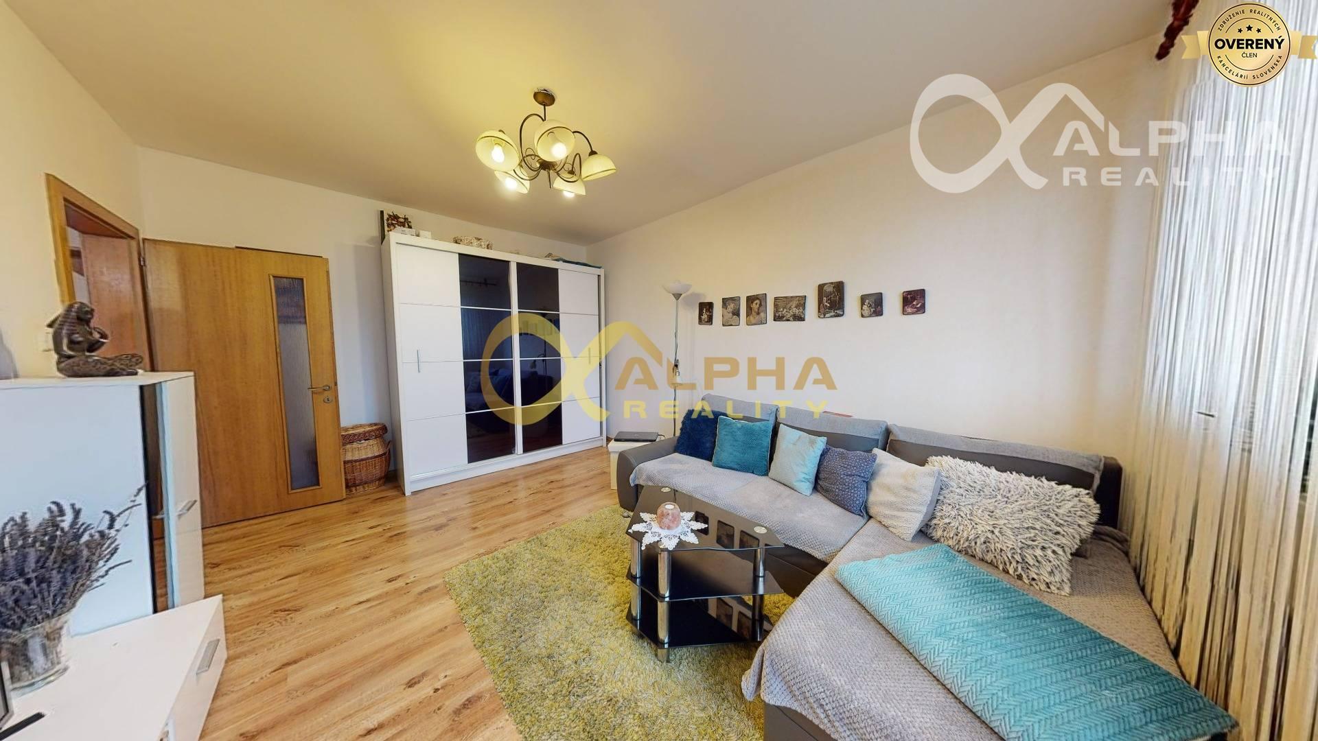 3 izbový byt s loggiou, sídlisko Tarča, Spišská Nová Ves