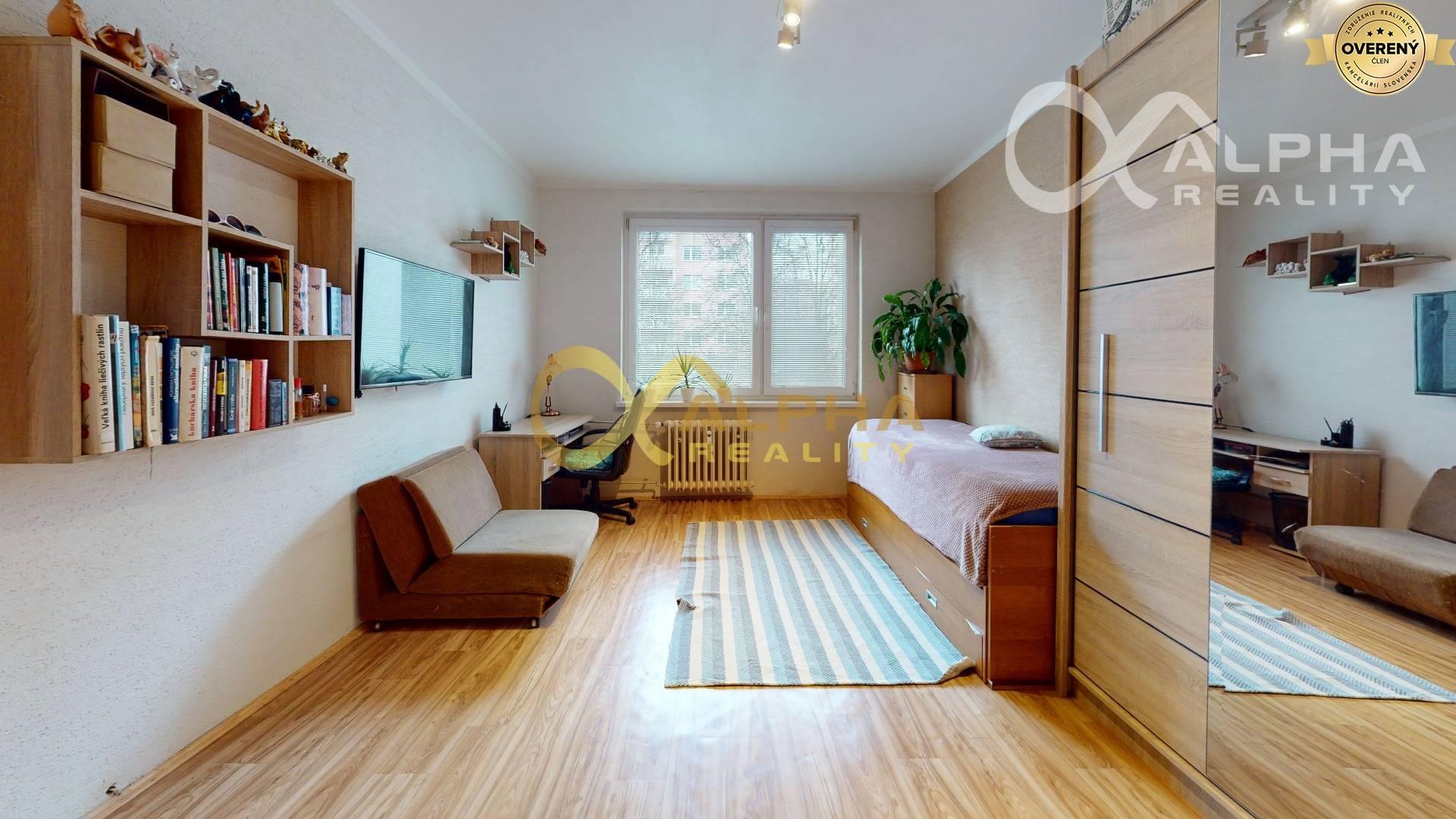 3 izbový byt s loggiou, sídlisko Tarča, Spišská Nová Ves