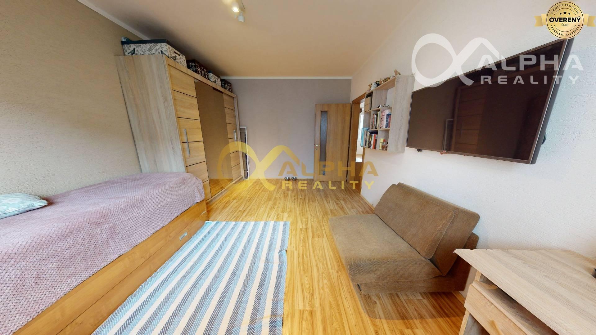 3 izbový byt s loggiou, sídlisko Tarča, Spišská Nová Ves