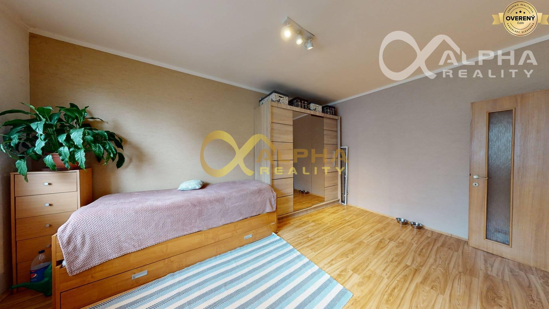 3 izbový byt s loggiou, sídlisko Tarča, Spišská Nová Ves