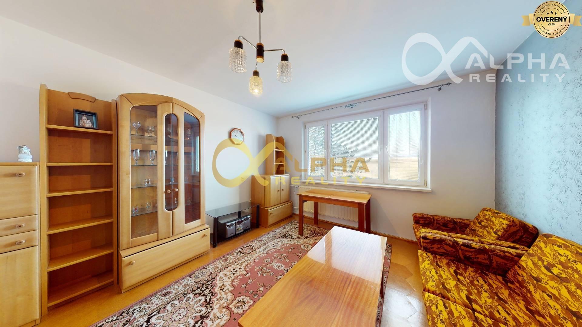 EXKLUZÍVNE 4 izbový byt s loggiou, sídlisko Mier, Spišská Nová Ves