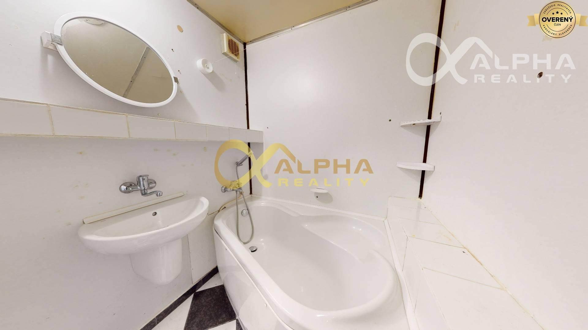 3 izbový byt s loggiou, sídlisko Západ, Spišská Nová Ves