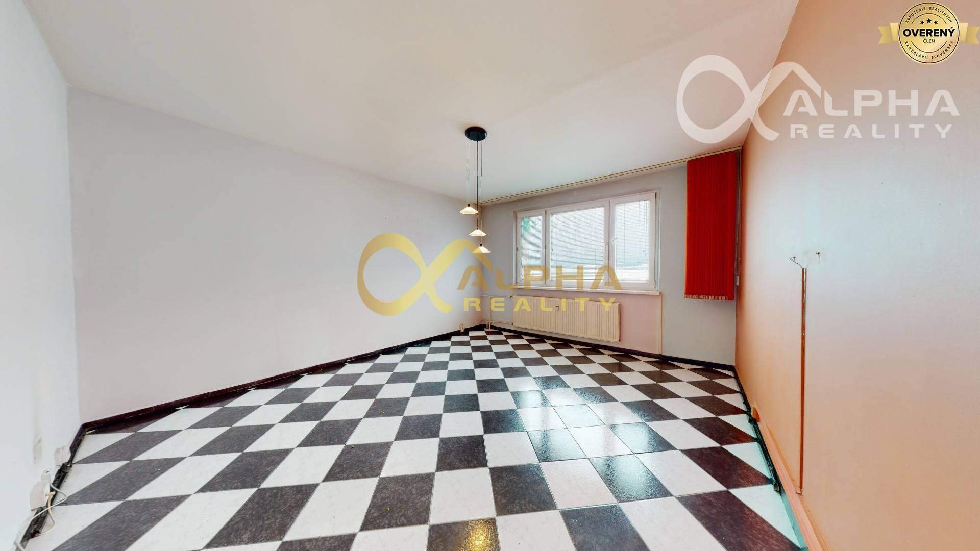 3 izbový byt s loggiou, sídlisko Západ, Spišská Nová Ves