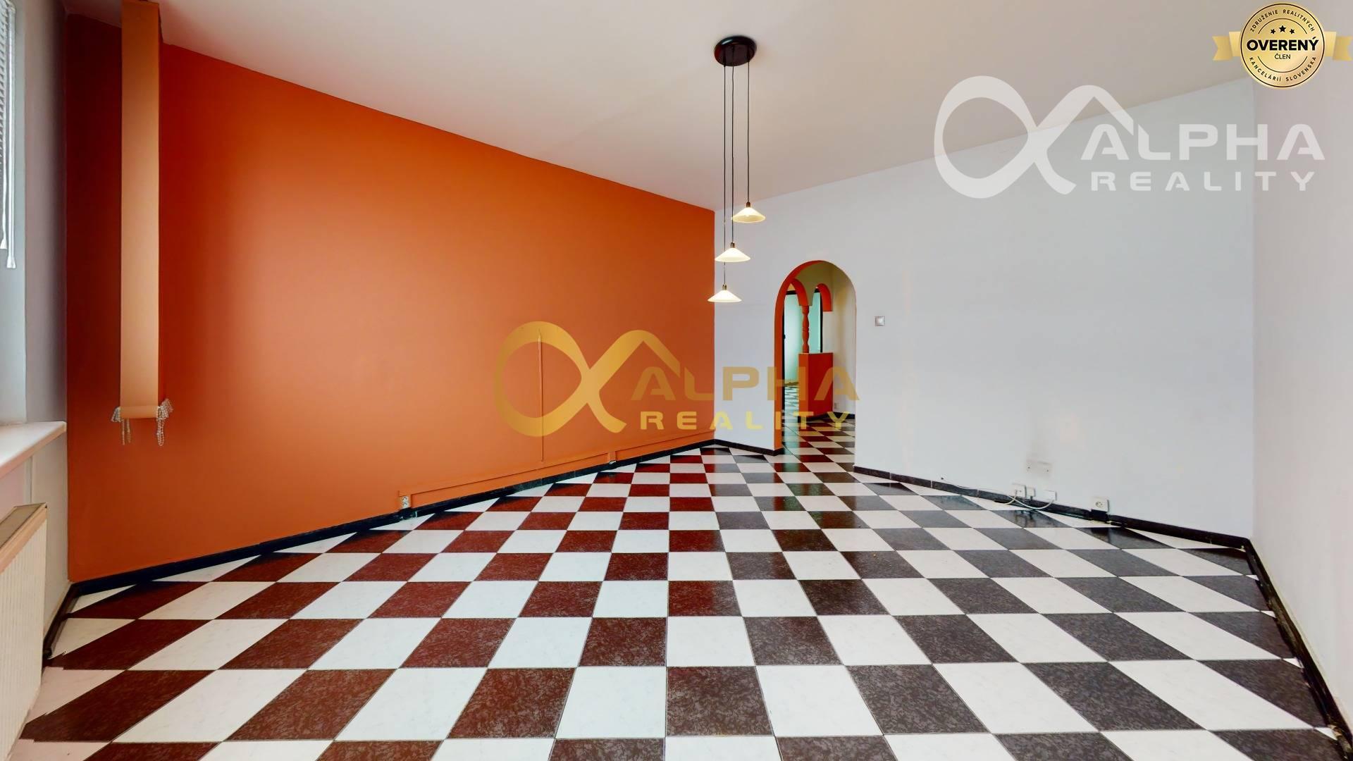 3 izbový byt s loggiou, sídlisko Západ, Spišská Nová Ves