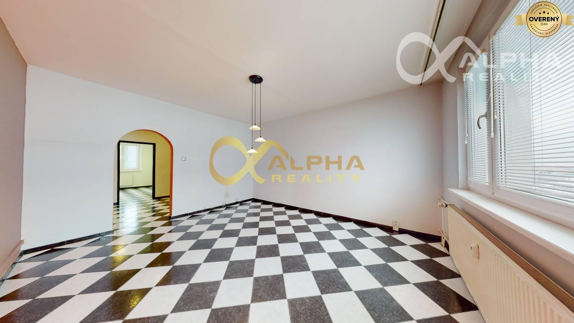 3 izbový byt s loggiou, sídlisko Západ, Spišská Nová Ves