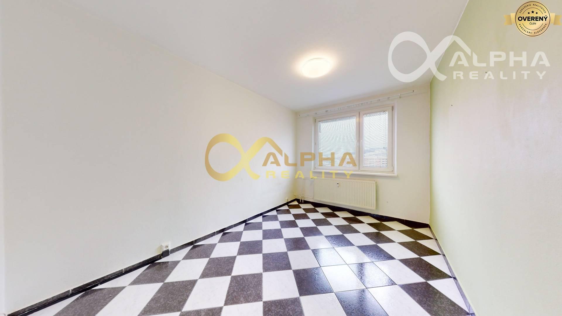 3 izbový byt s loggiou, sídlisko Západ, Spišská Nová Ves