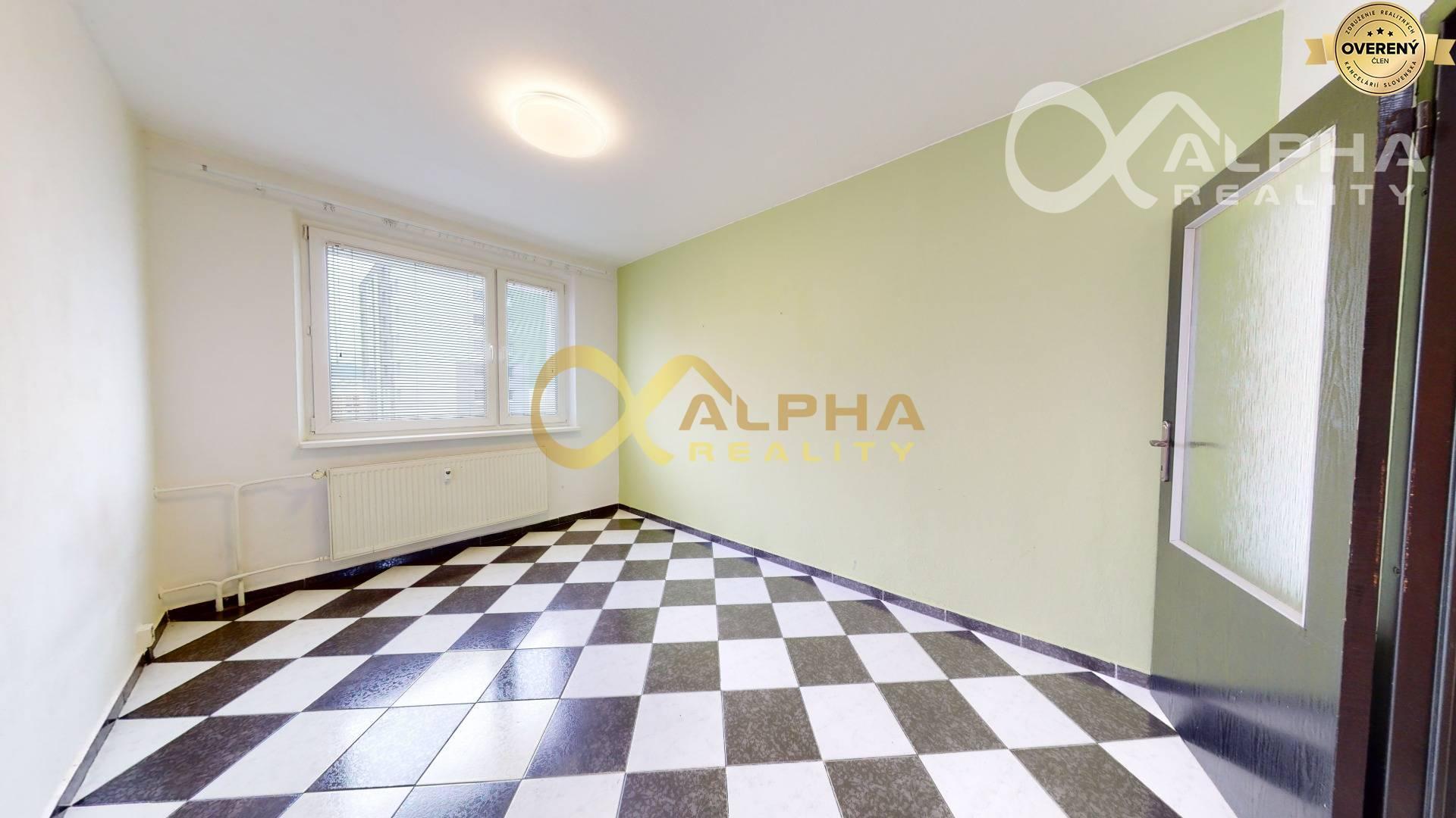 3 izbový byt s loggiou, sídlisko Západ, Spišská Nová Ves