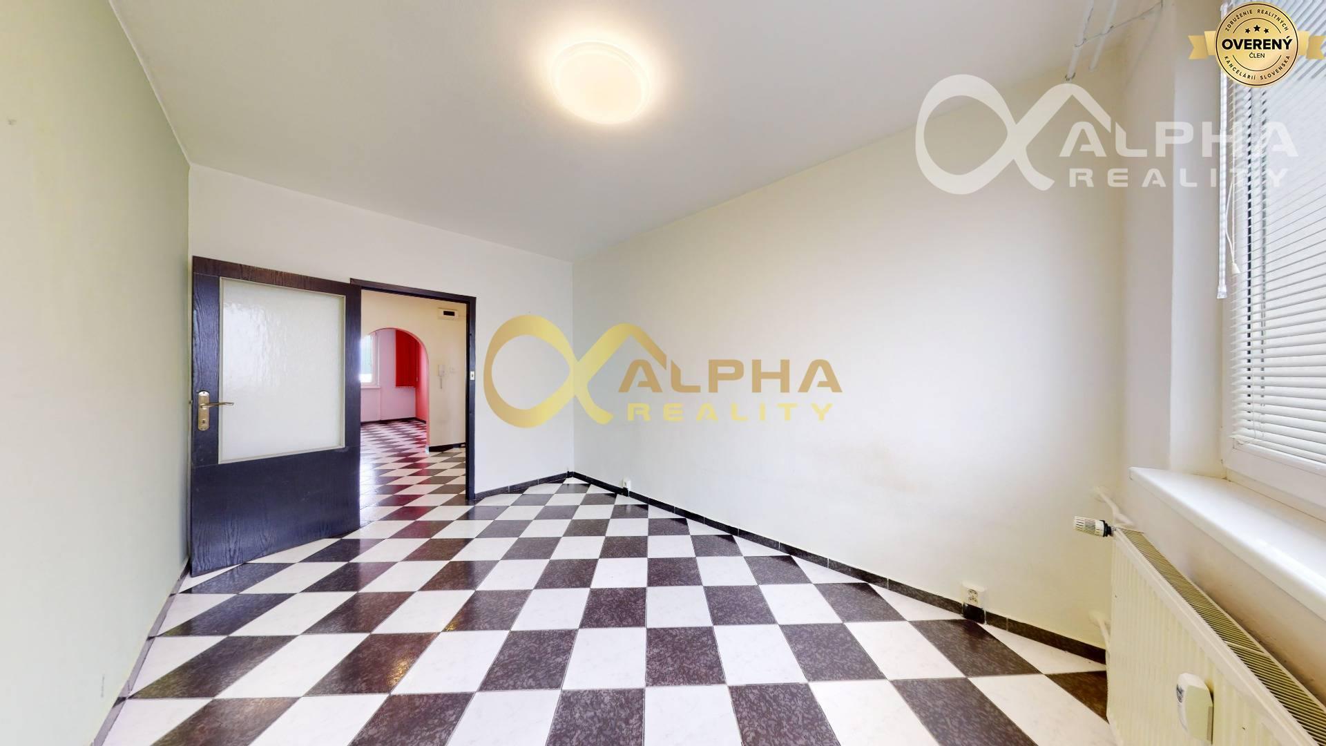 3 izbový byt s loggiou, sídlisko Západ, Spišská Nová Ves