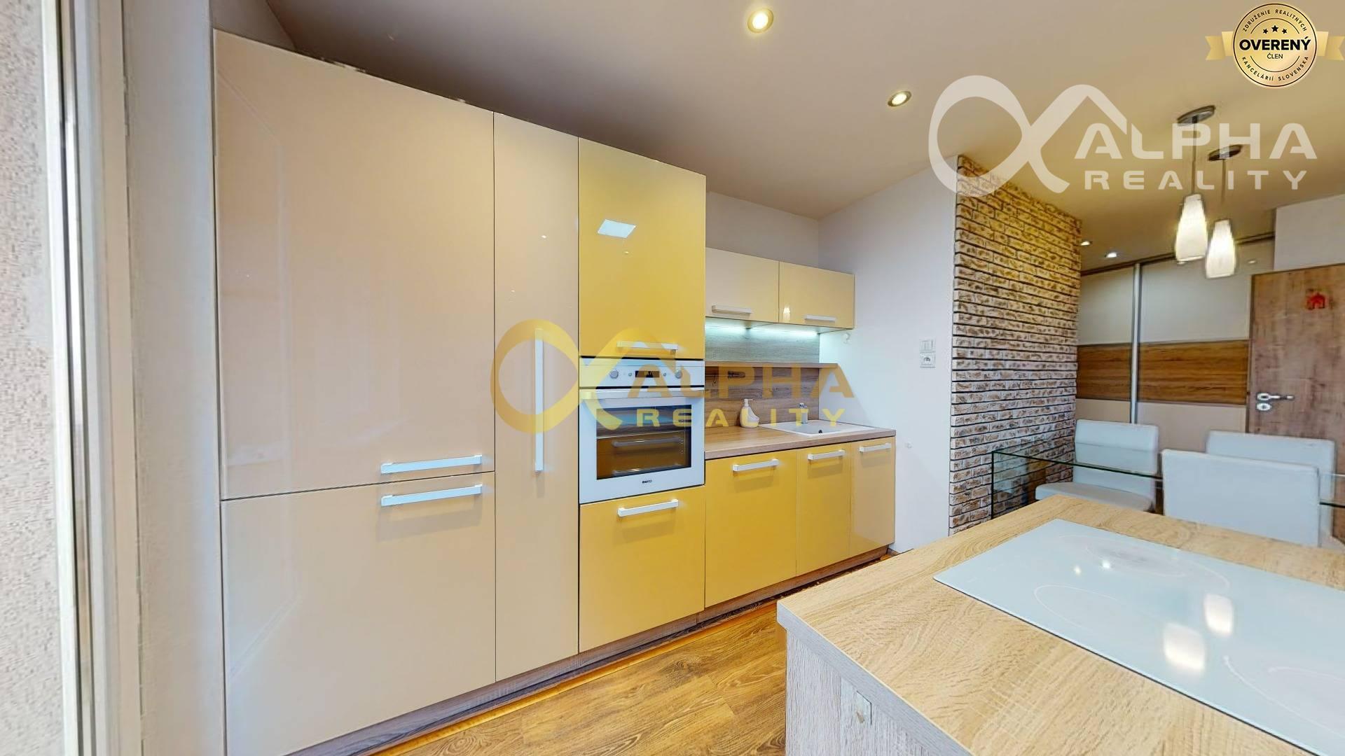 EXKLUZÍVNE 2 izbový byt s loggiou, sídl. Mier, Spišská Nová Ves