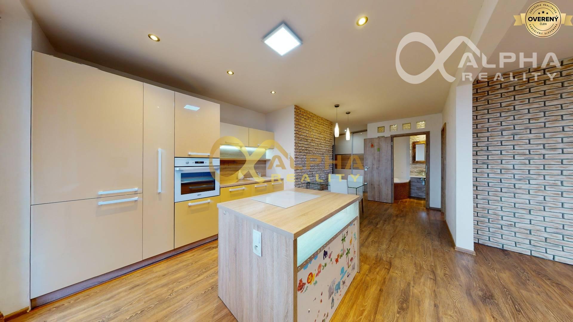 EXKLUZÍVNE 2 izbový byt s loggiou, sídl. Mier, Spišská Nová Ves