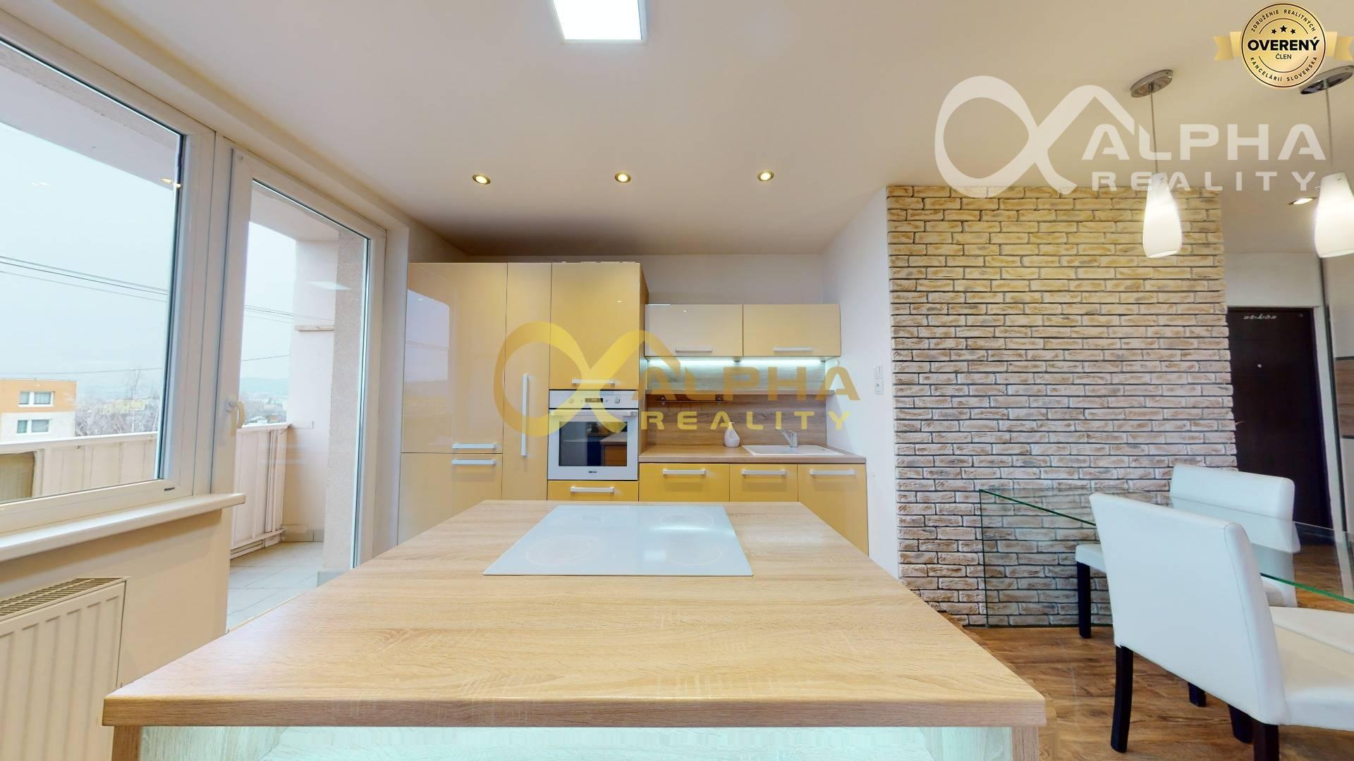 EXKLUZÍVNE 2 izbový byt s loggiou, sídl. Mier, Spišská Nová Ves