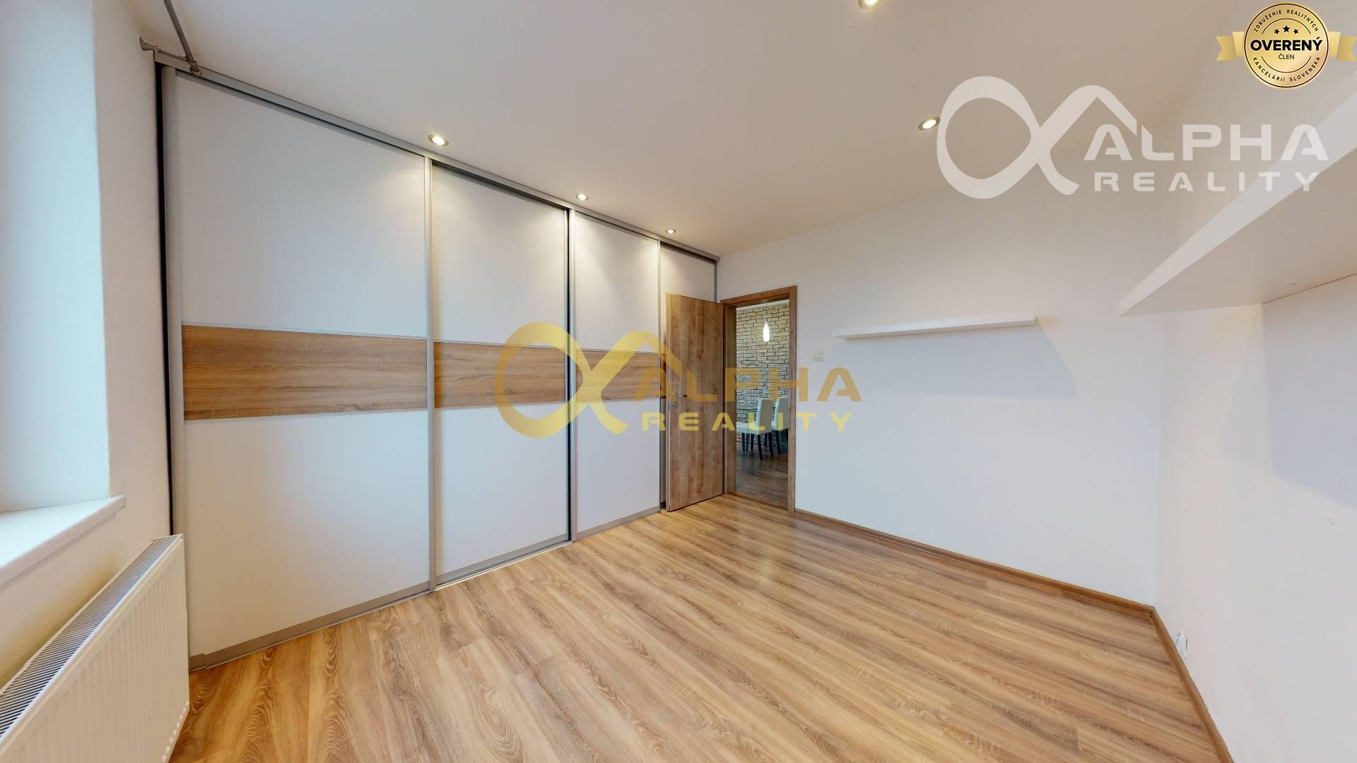 EXKLUZÍVNE 2 izbový byt s loggiou, sídl. Mier, Spišská Nová Ves