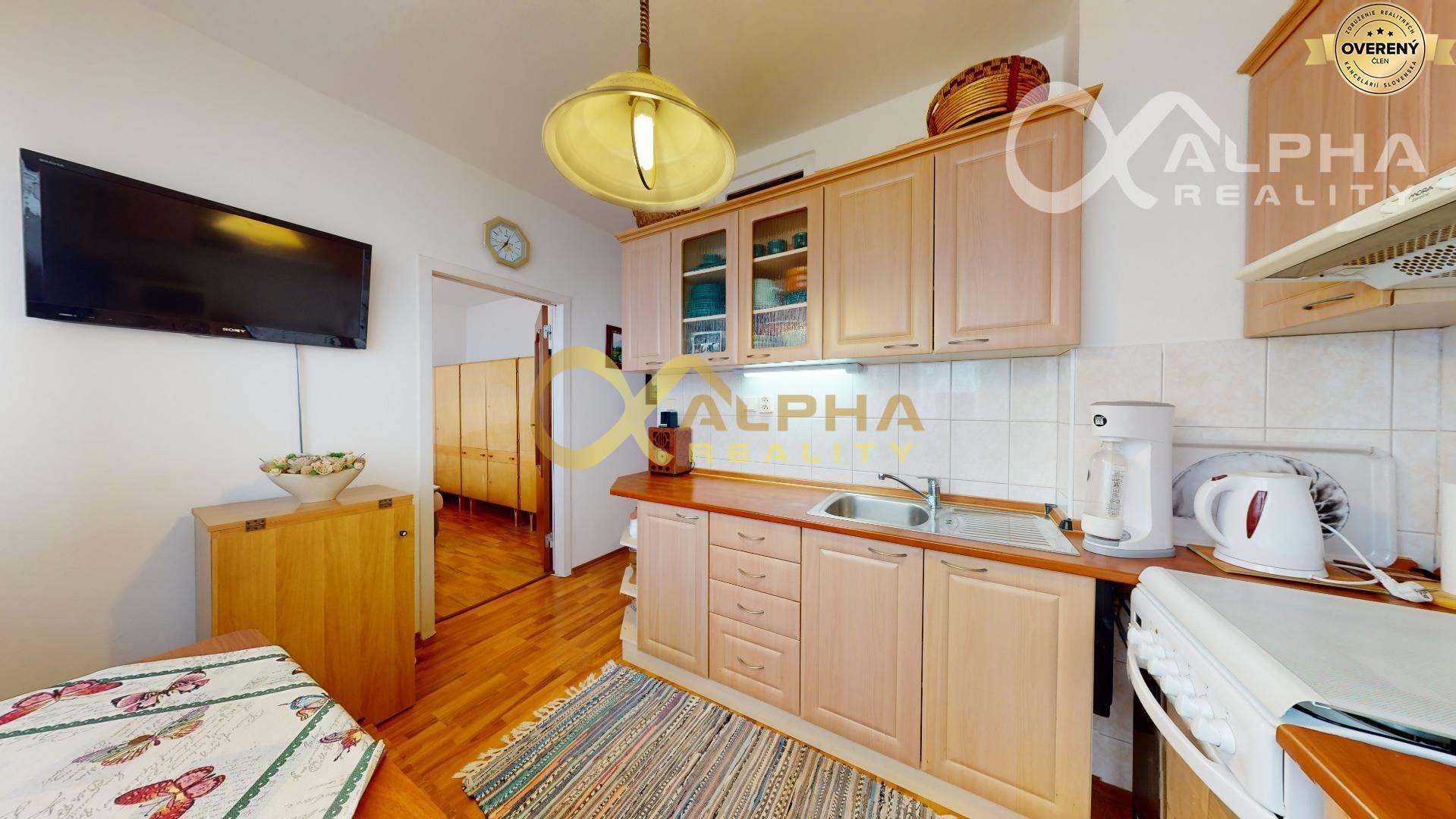 EXKLUZÍVNE 3 izbový byt s loggiou, sídl. Mier, Spišská Nová Ves