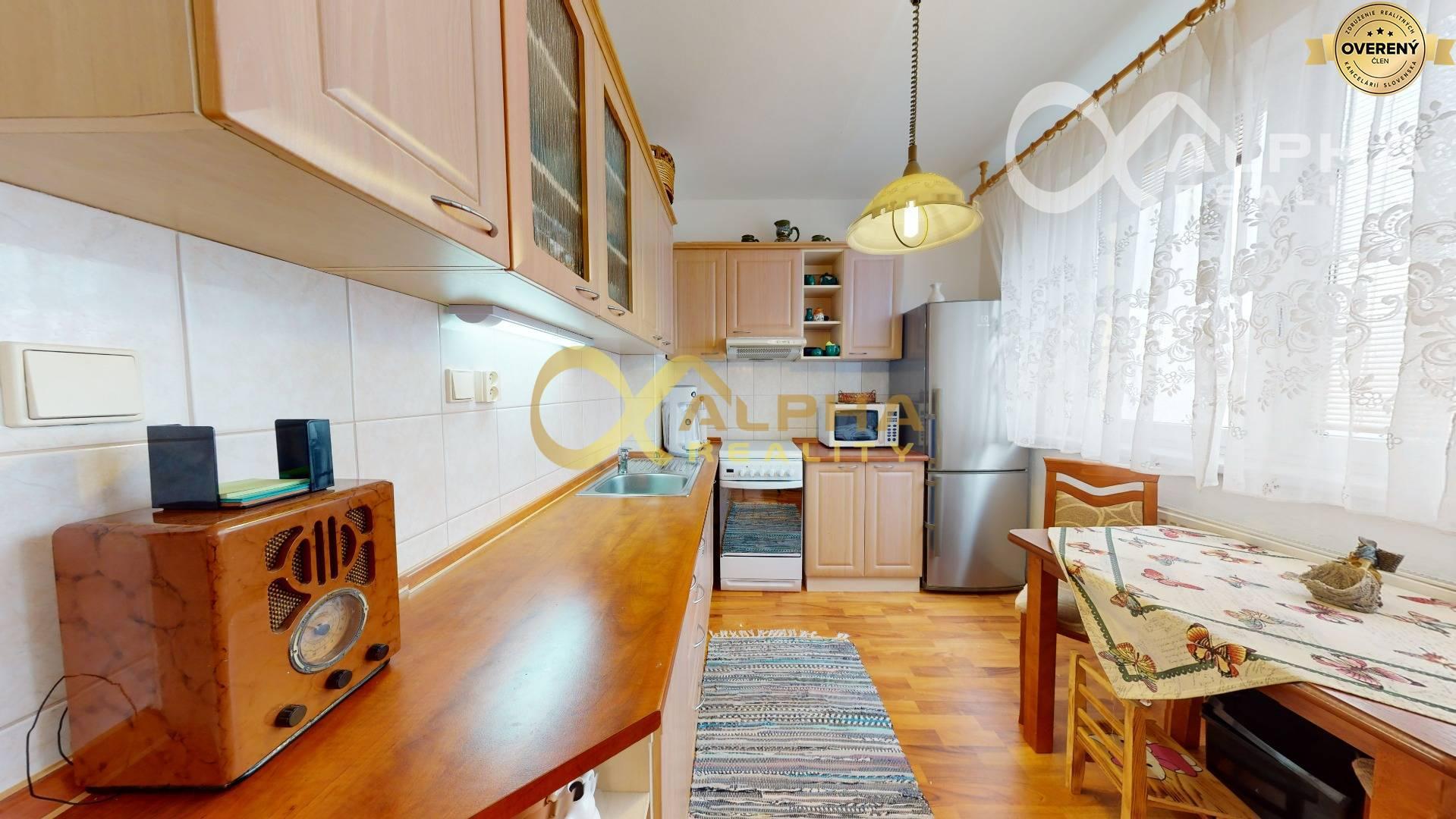 EXKLUZÍVNE 3 izbový byt s loggiou, sídl. Mier, Spišská Nová Ves