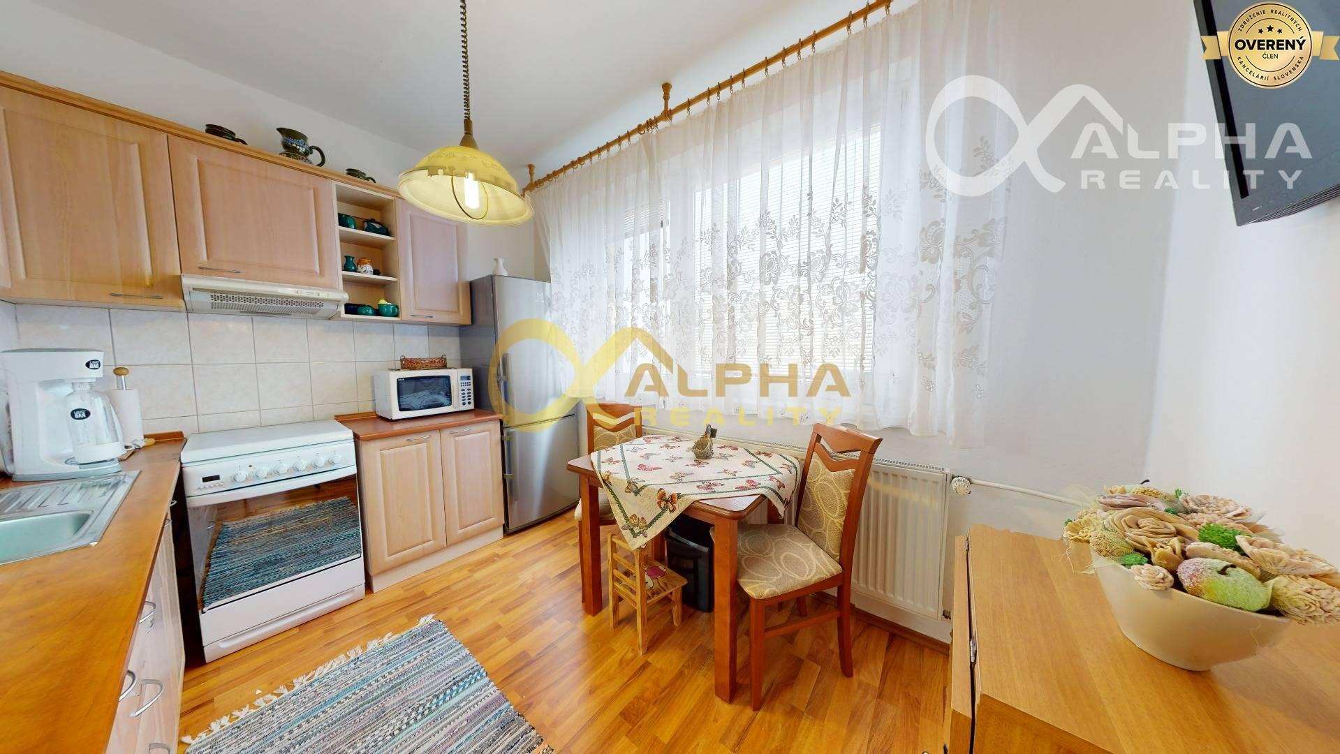 EXKLUZÍVNE 3 izbový byt s loggiou, sídl. Mier, Spišská Nová Ves