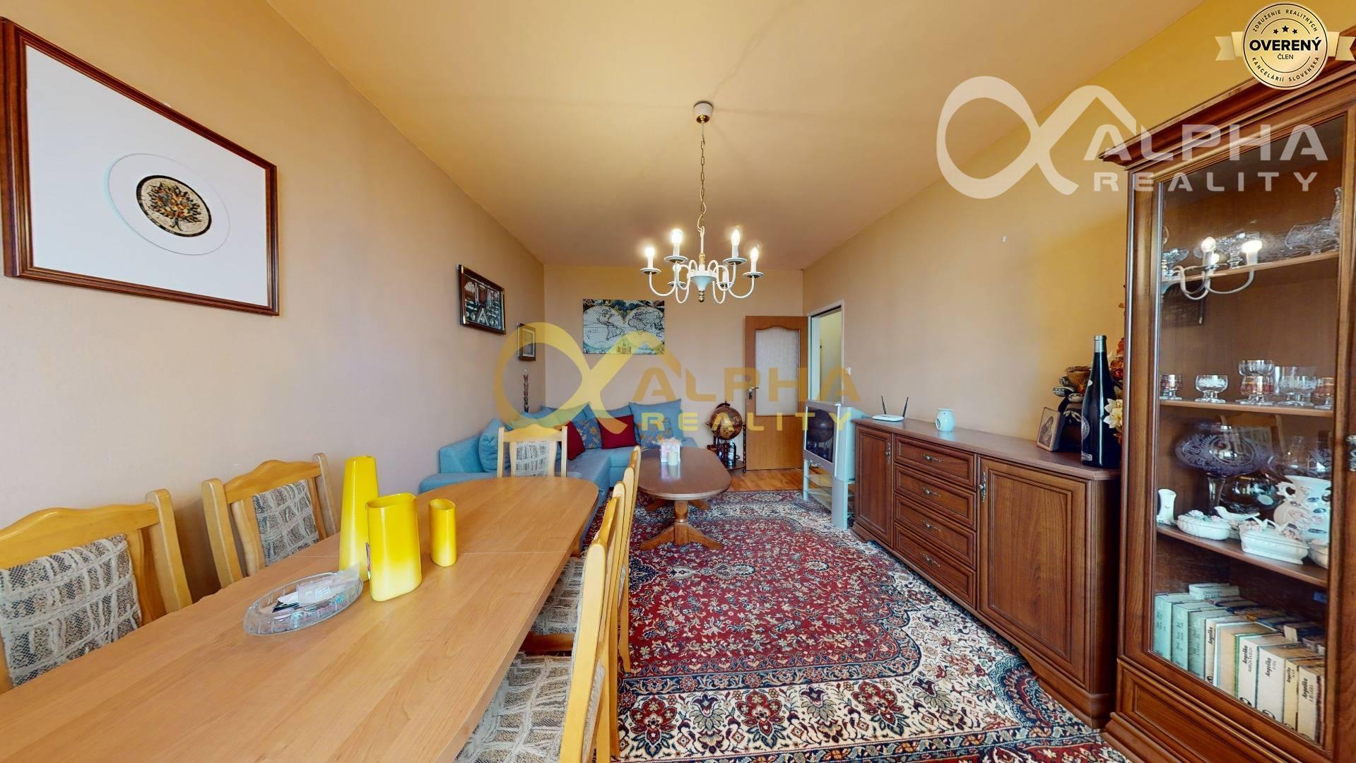 EXKLUZÍVNE 3 izbový byt s loggiou, sídl. Mier, Spišská Nová Ves