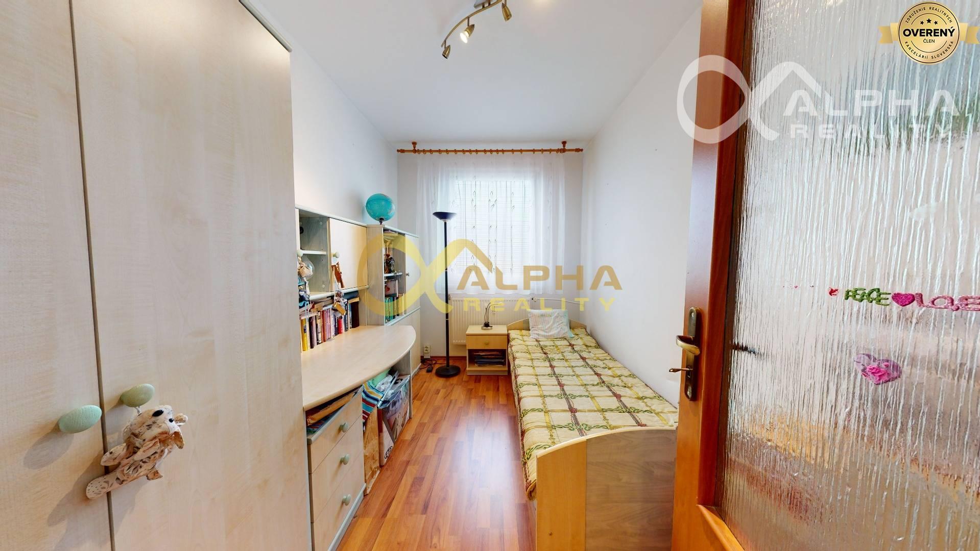 EXKLUZÍVNE 3 izbový byt s loggiou, sídl. Mier, Spišská Nová Ves