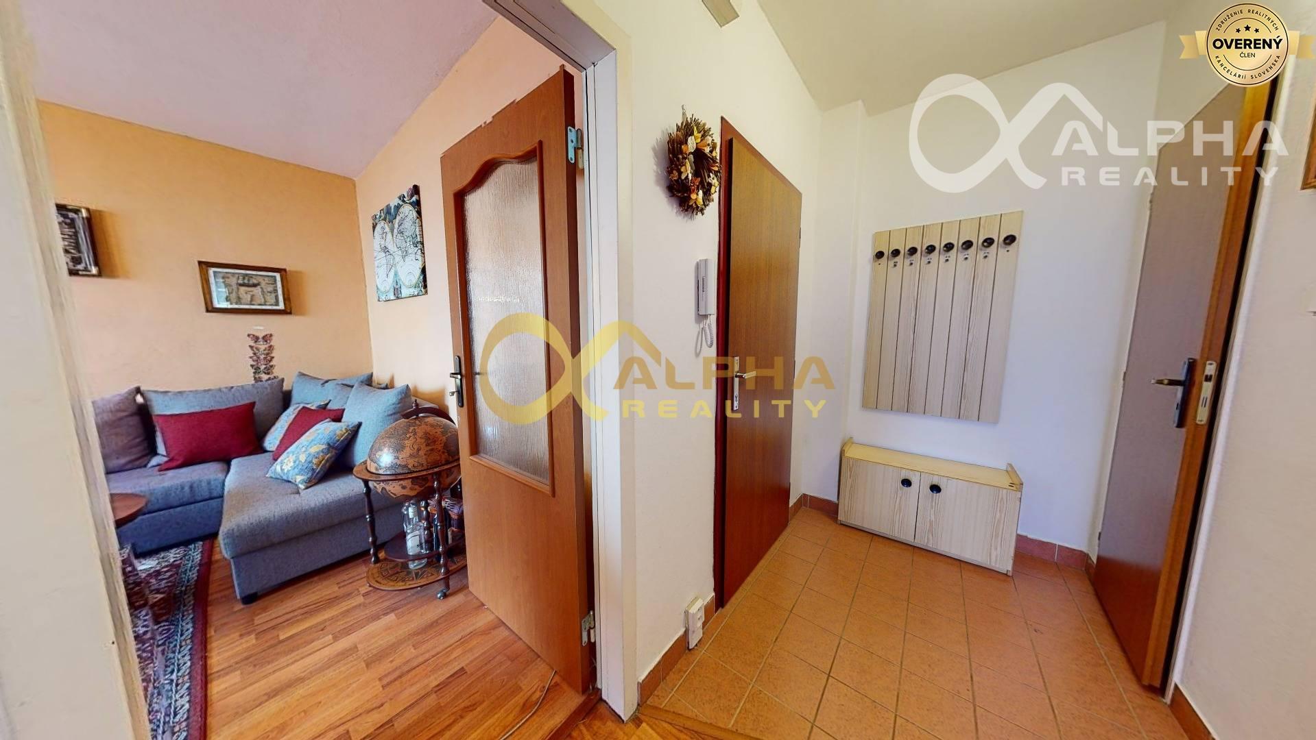 EXKLUZÍVNE 3 izbový byt s loggiou, sídl. Mier, Spišská Nová Ves