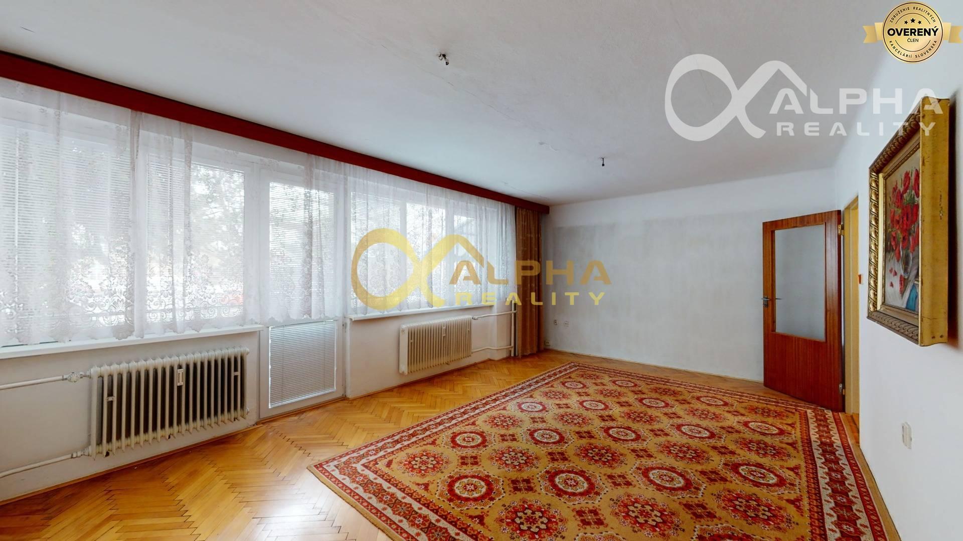 3 izbový byt s loggiou a balkónom, sídlisko Mier, Spišská Nová Ves