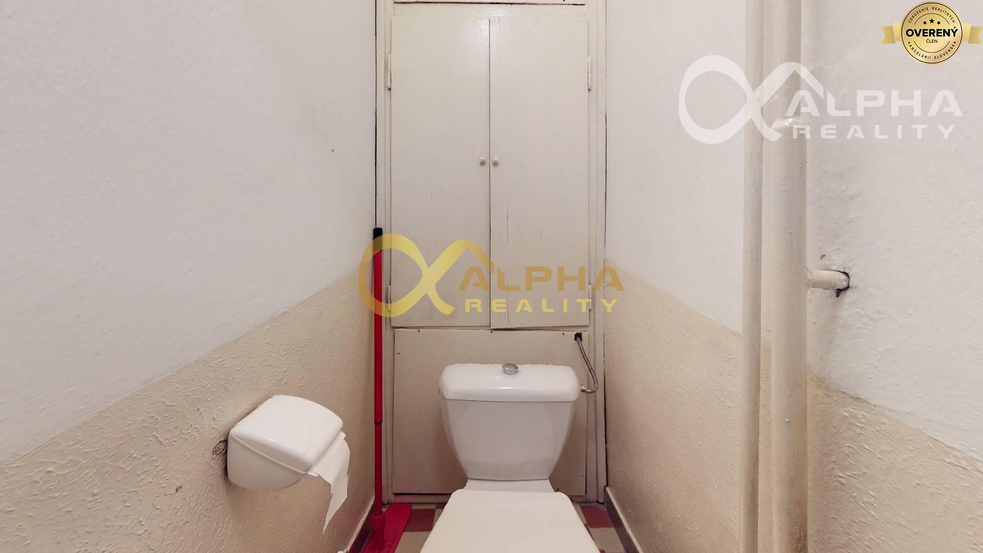 3 izbový byt s loggiou a balkónom, sídlisko Mier, Spišská Nová Ves