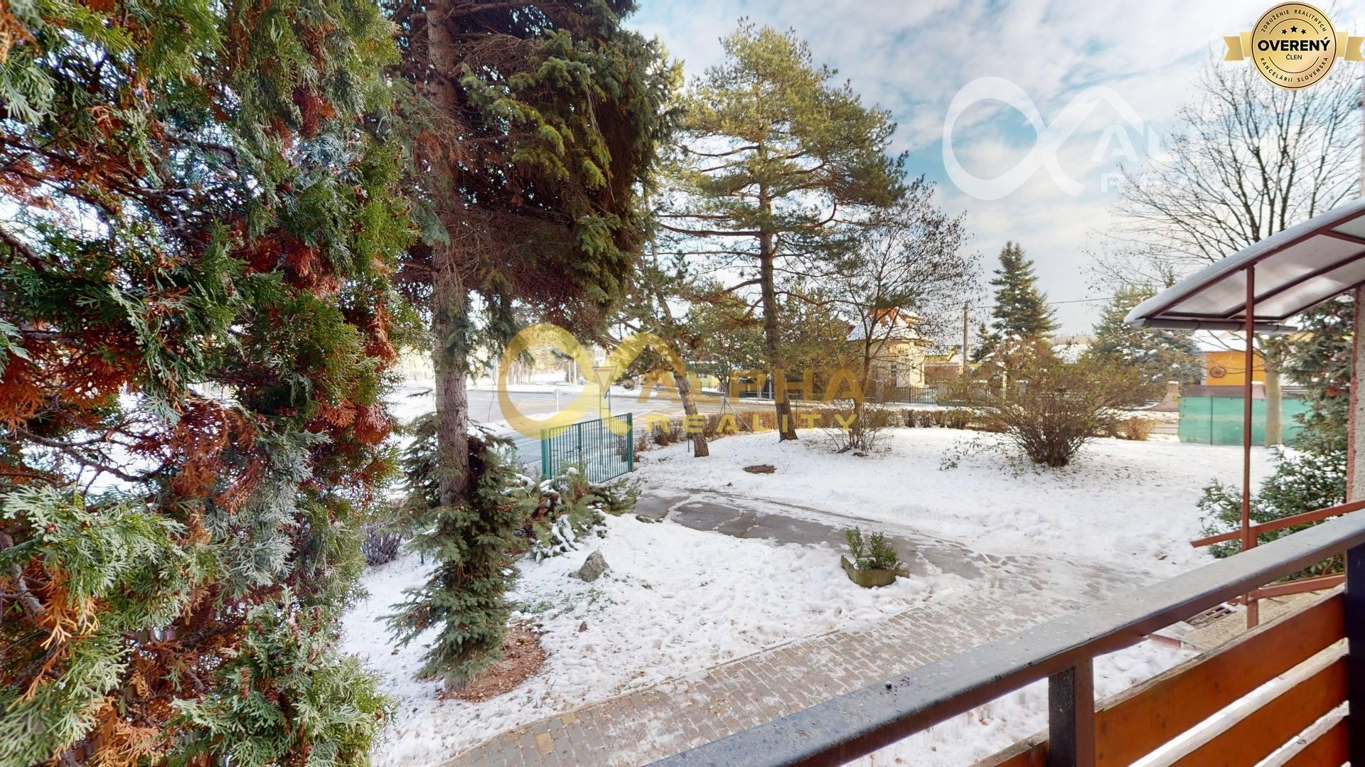 3 izbový byt s loggiou a balkónom, sídlisko Mier, Spišská Nová Ves