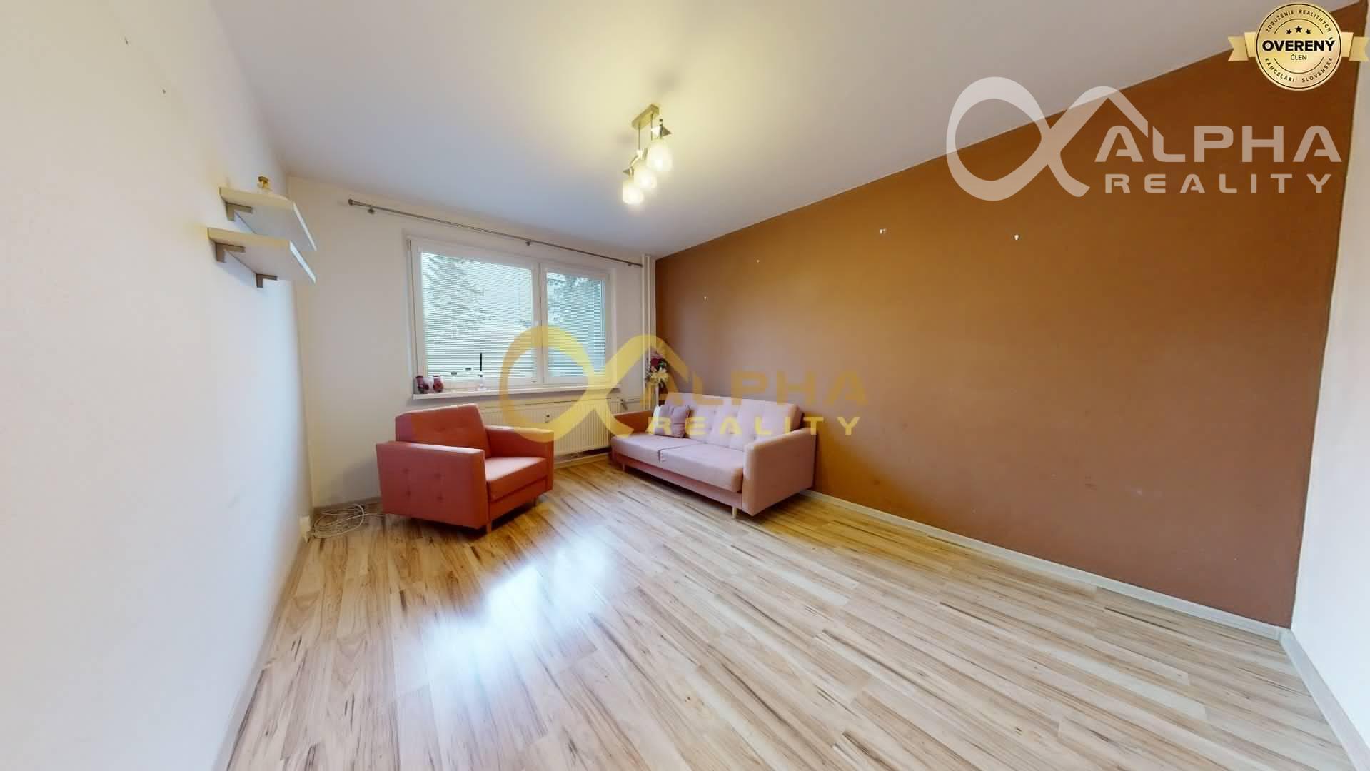 2 izbový byt s loggiou, sídlisko Západ, Smižany