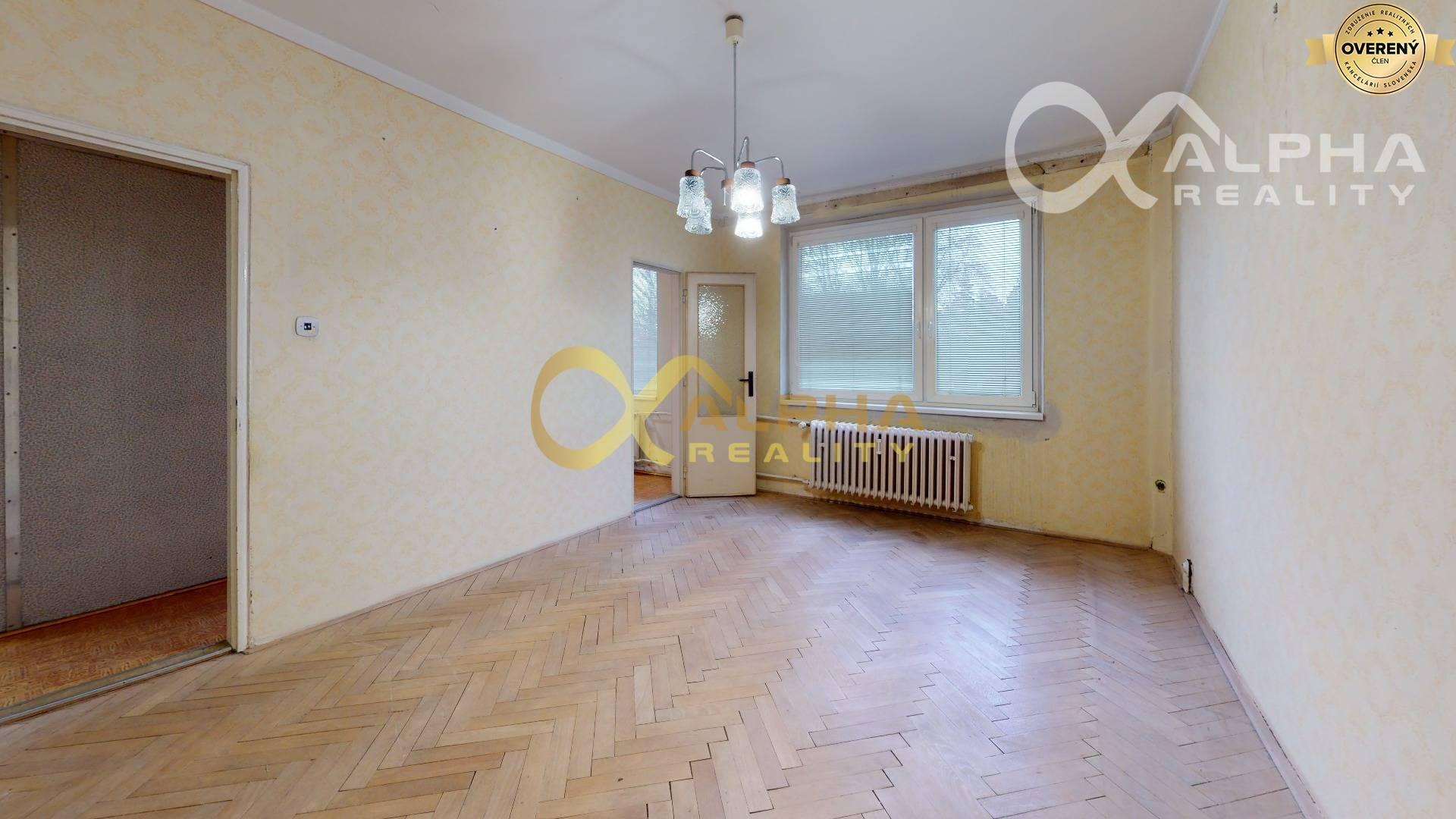 EXKLUZÍVNE 2 izbový byt s loggiou, centrum, Spišská Nová Ves