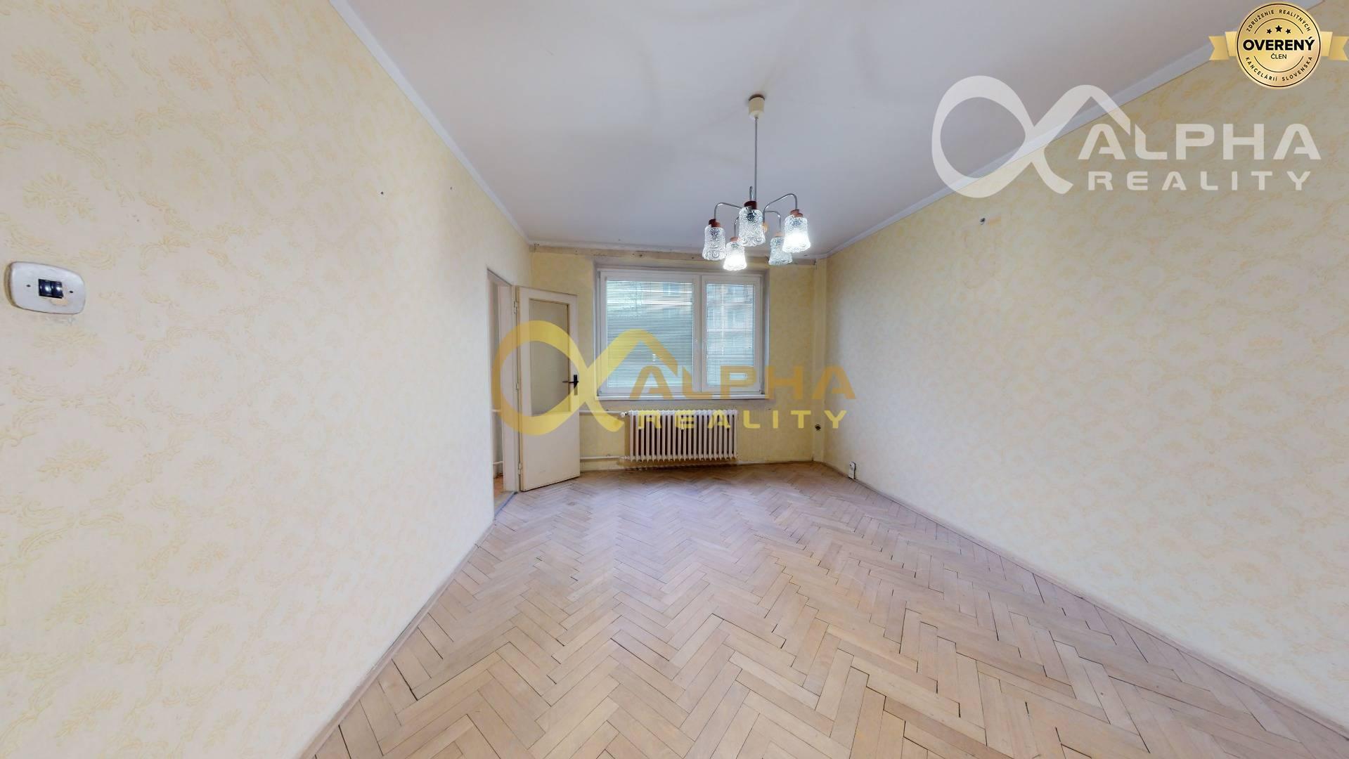 EXKLUZÍVNE 2 izbový byt s loggiou, centrum, Spišská Nová Ves