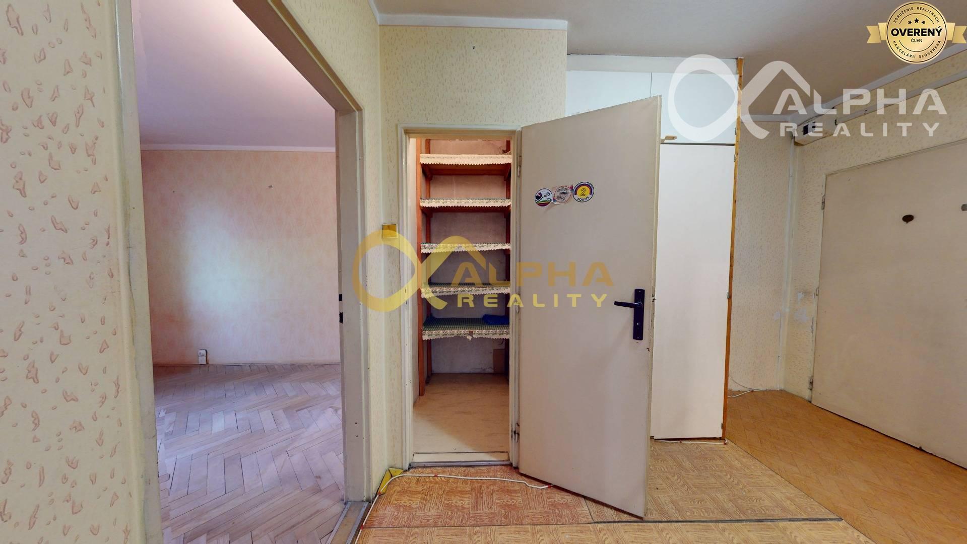 EXKLUZÍVNE 2 izbový byt s loggiou, centrum, Spišská Nová Ves