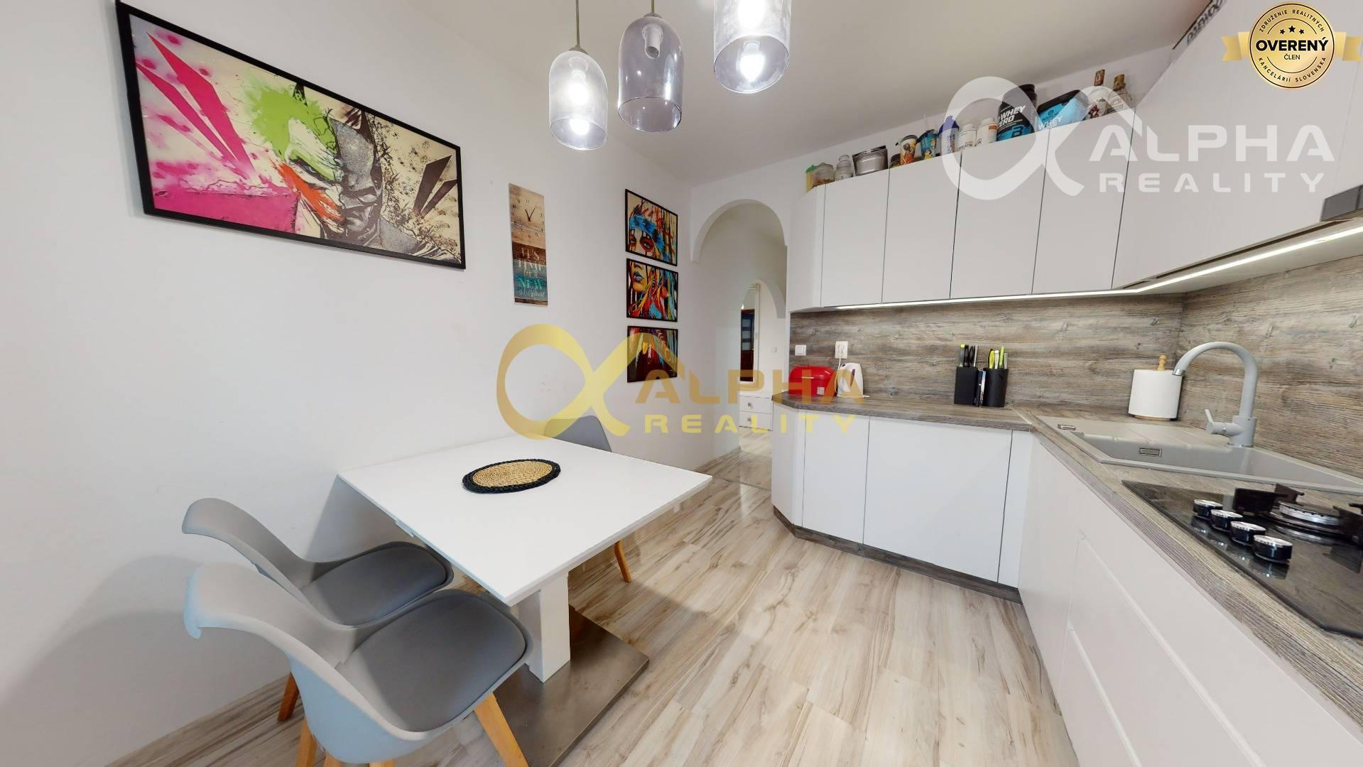 Exkluzívne 4 izbový byt s loggiou, sídl. Západ, Spišská Nová Ves