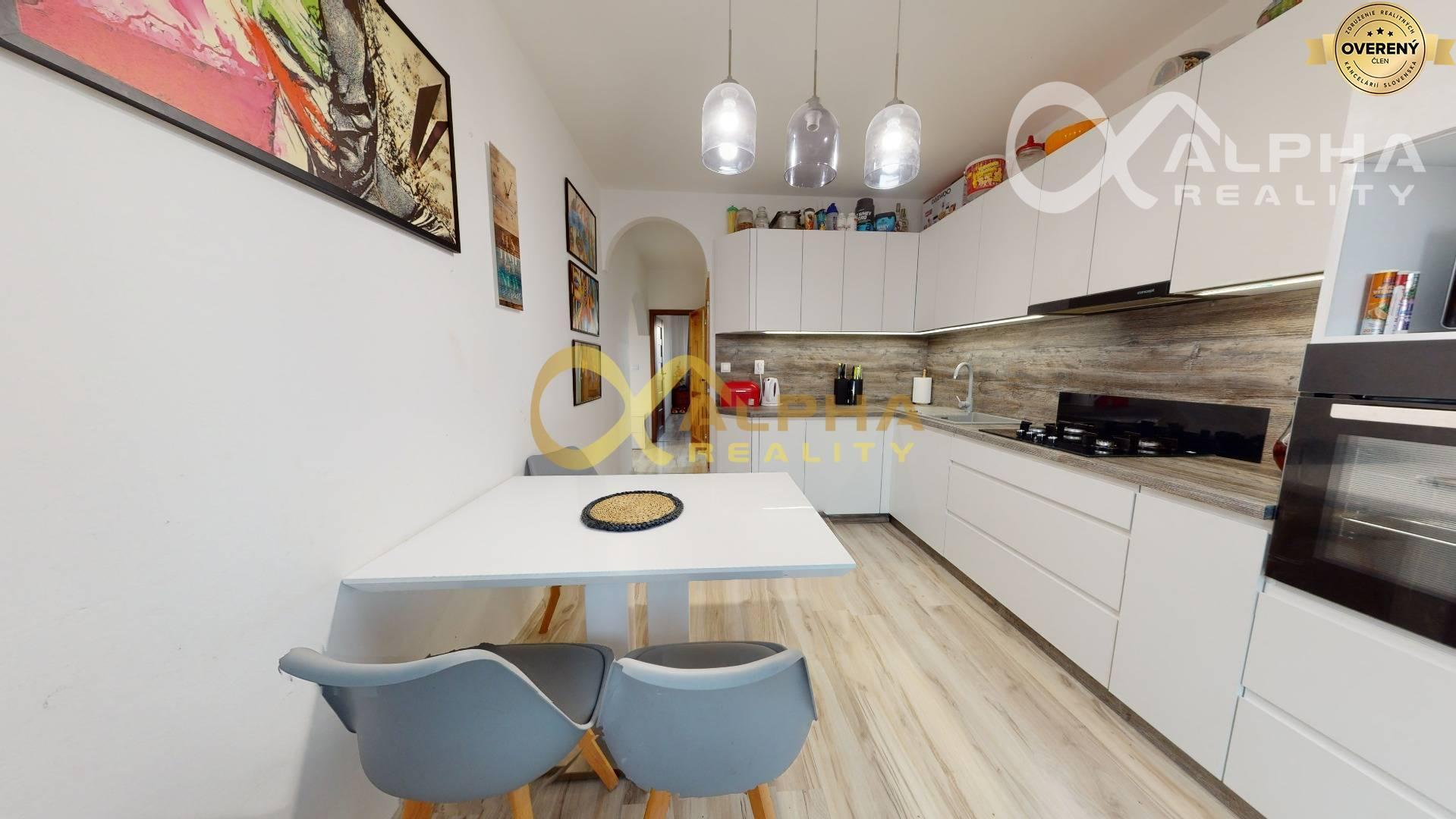 Exkluzívne 4 izbový byt s loggiou, sídl. Západ, Spišská Nová Ves