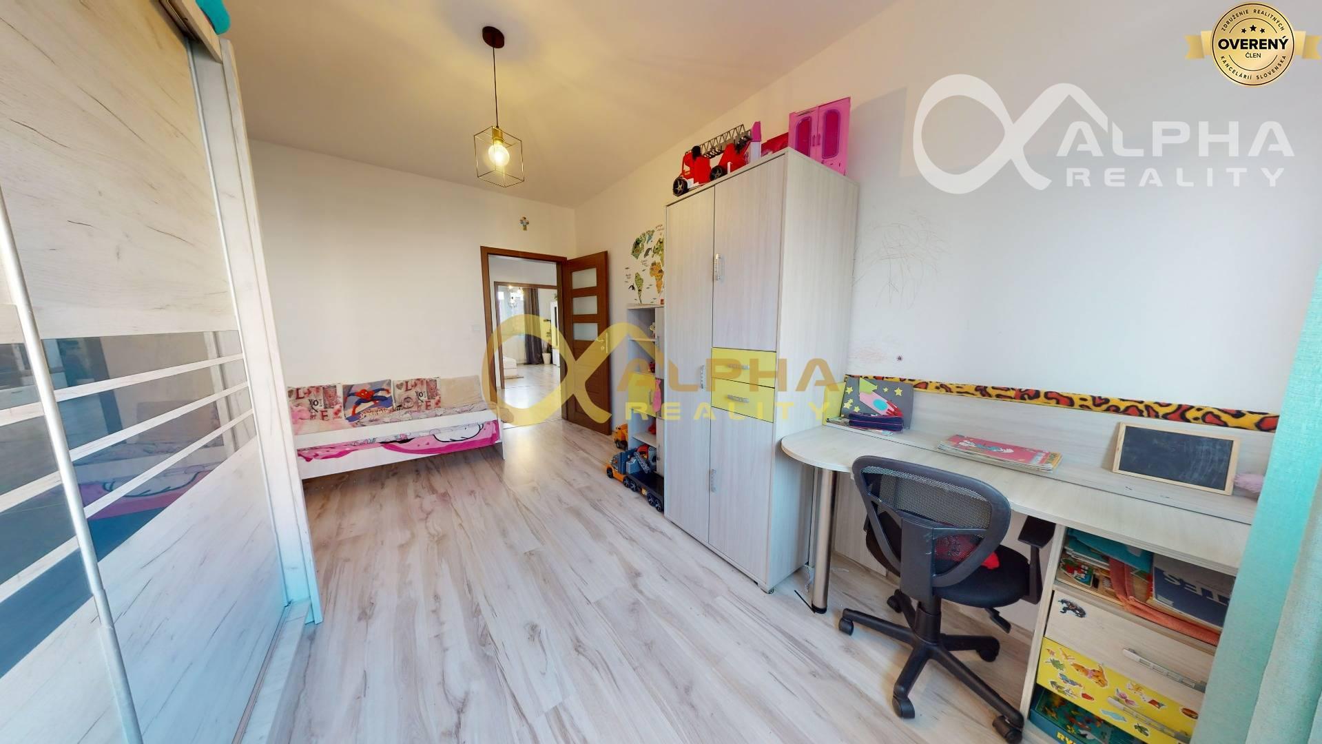 Exkluzívne 4 izbový byt s loggiou, sídl. Západ, Spišská Nová Ves